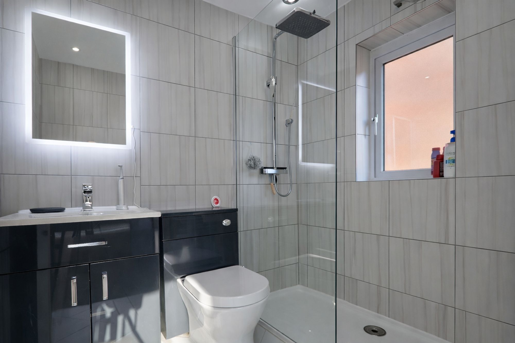 ca341d2a-0ef7-4cb2-9416-75176253f391