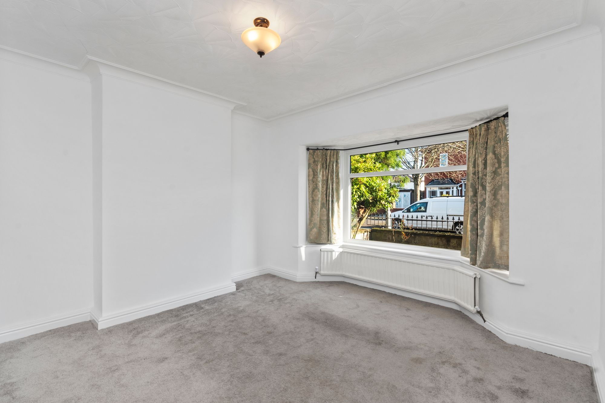 Queens Avenue, Warrington