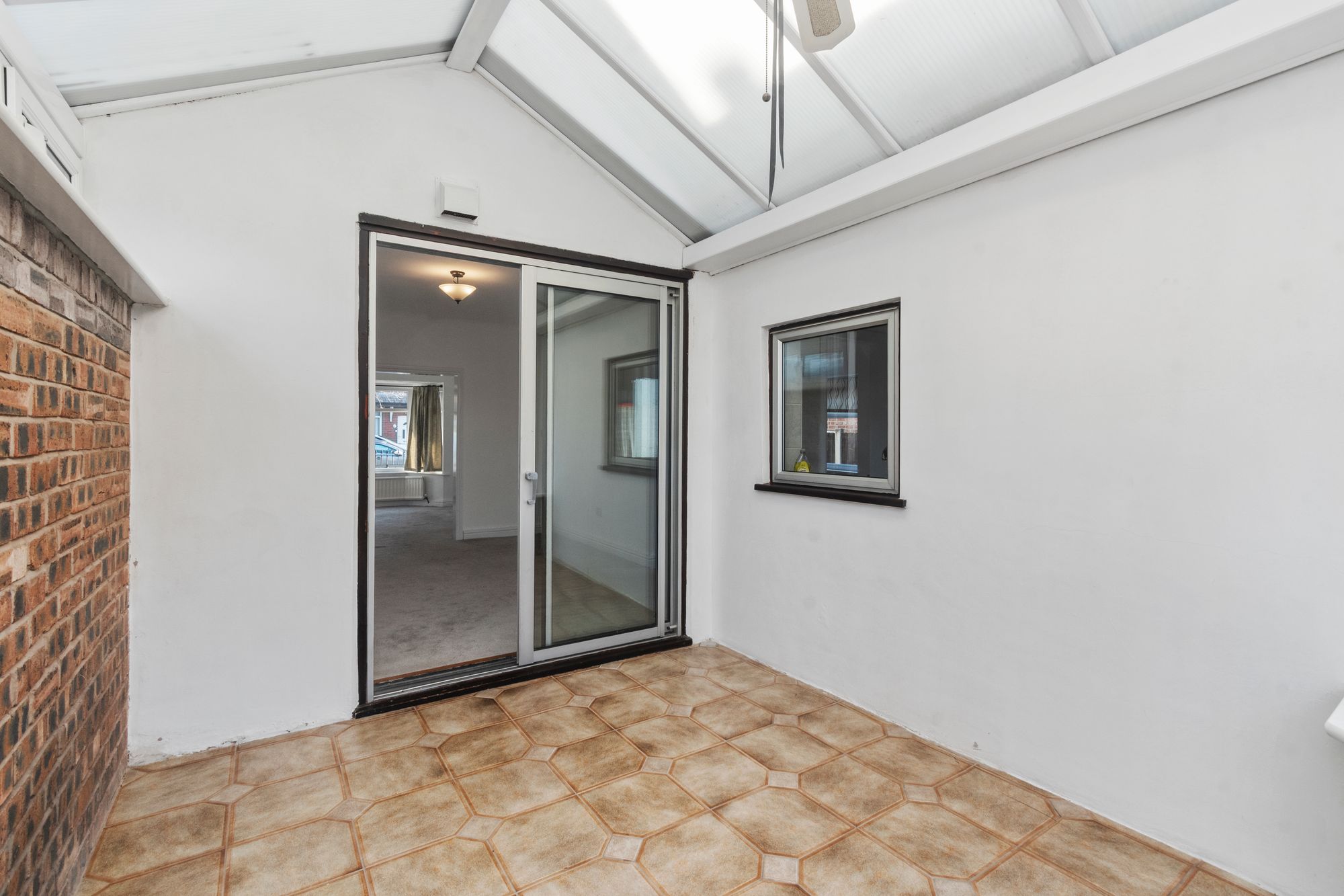 Queens Avenue, Warrington