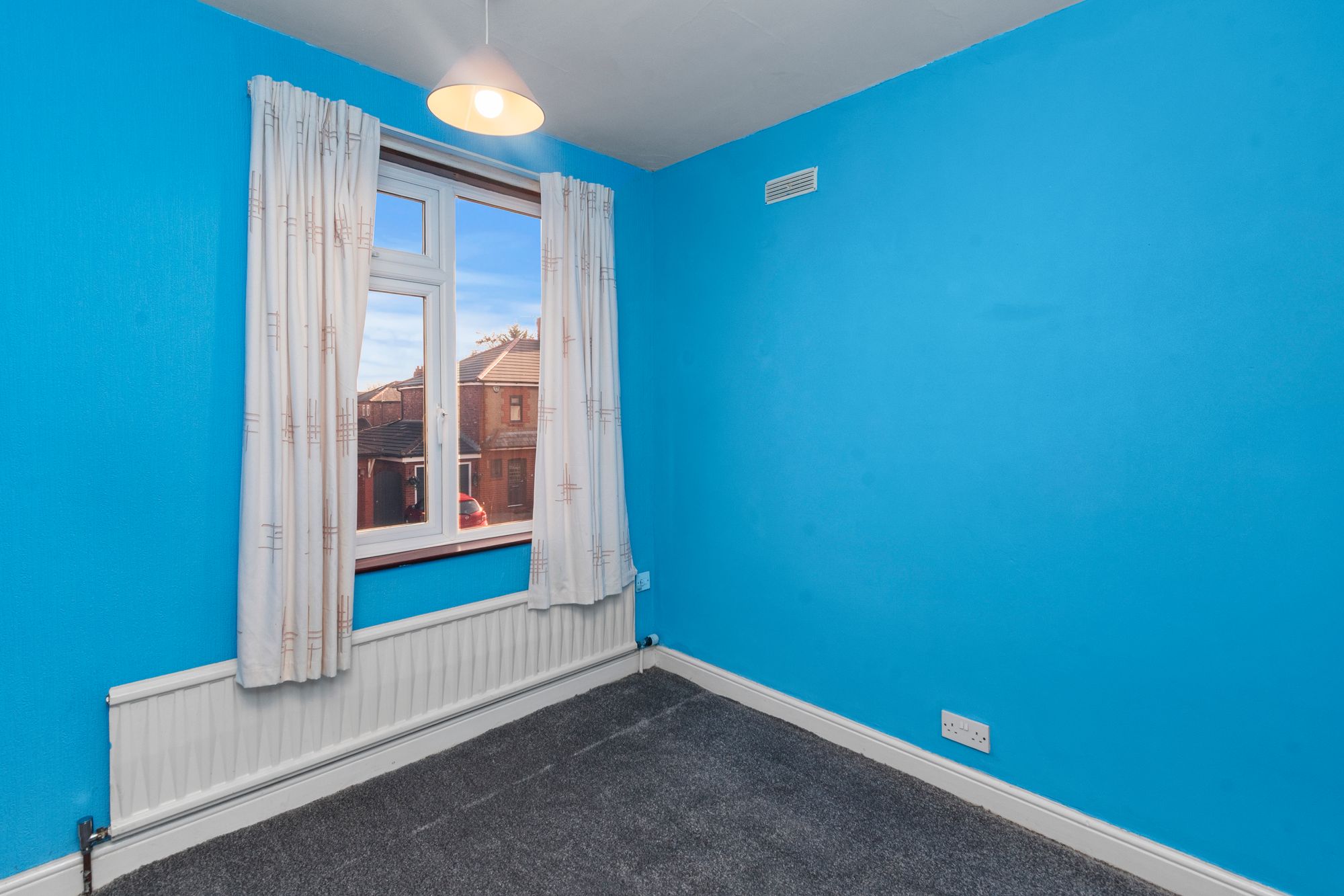 Queens Avenue, Warrington