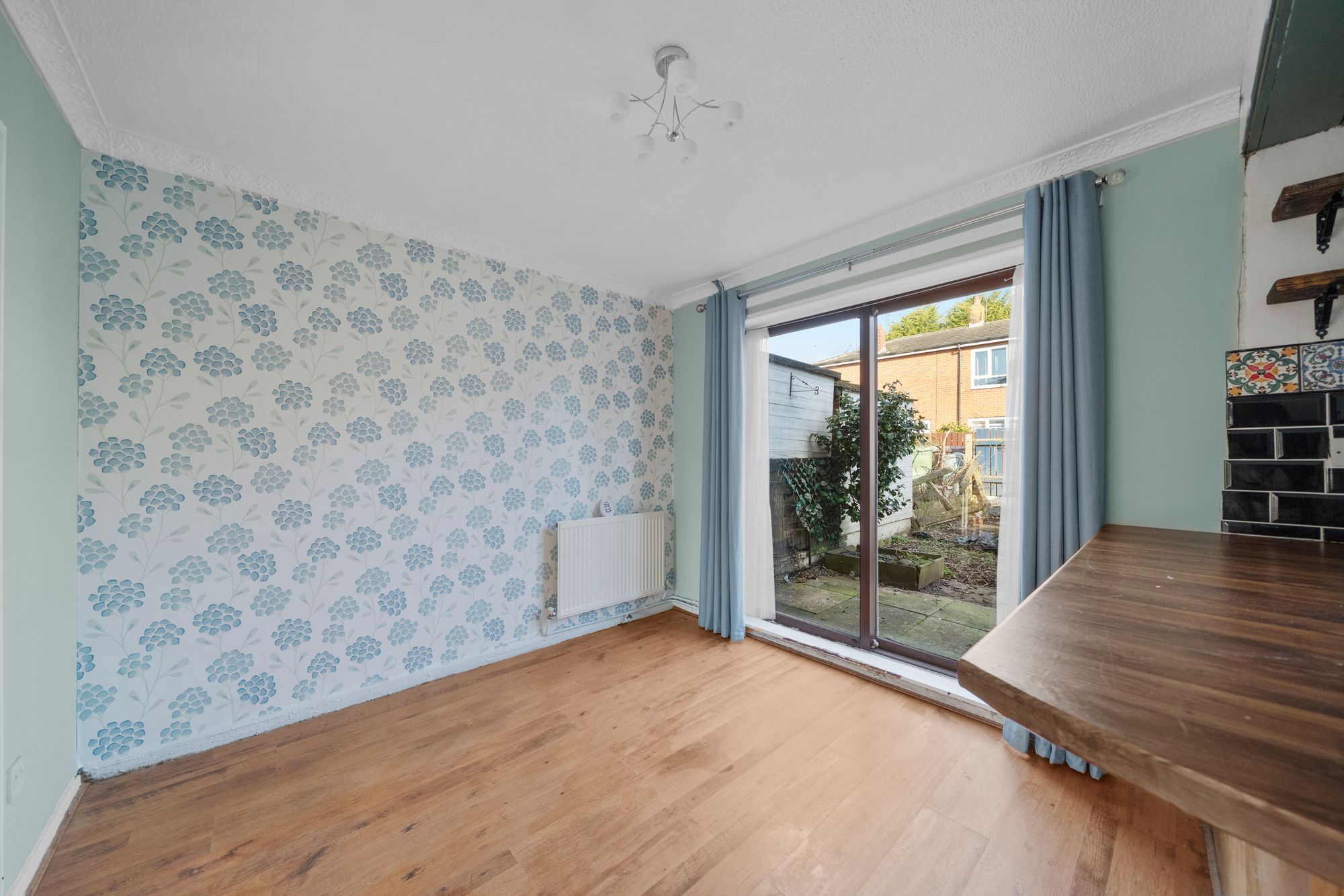 Clarence Street, Newton-Le-Willows, WA12