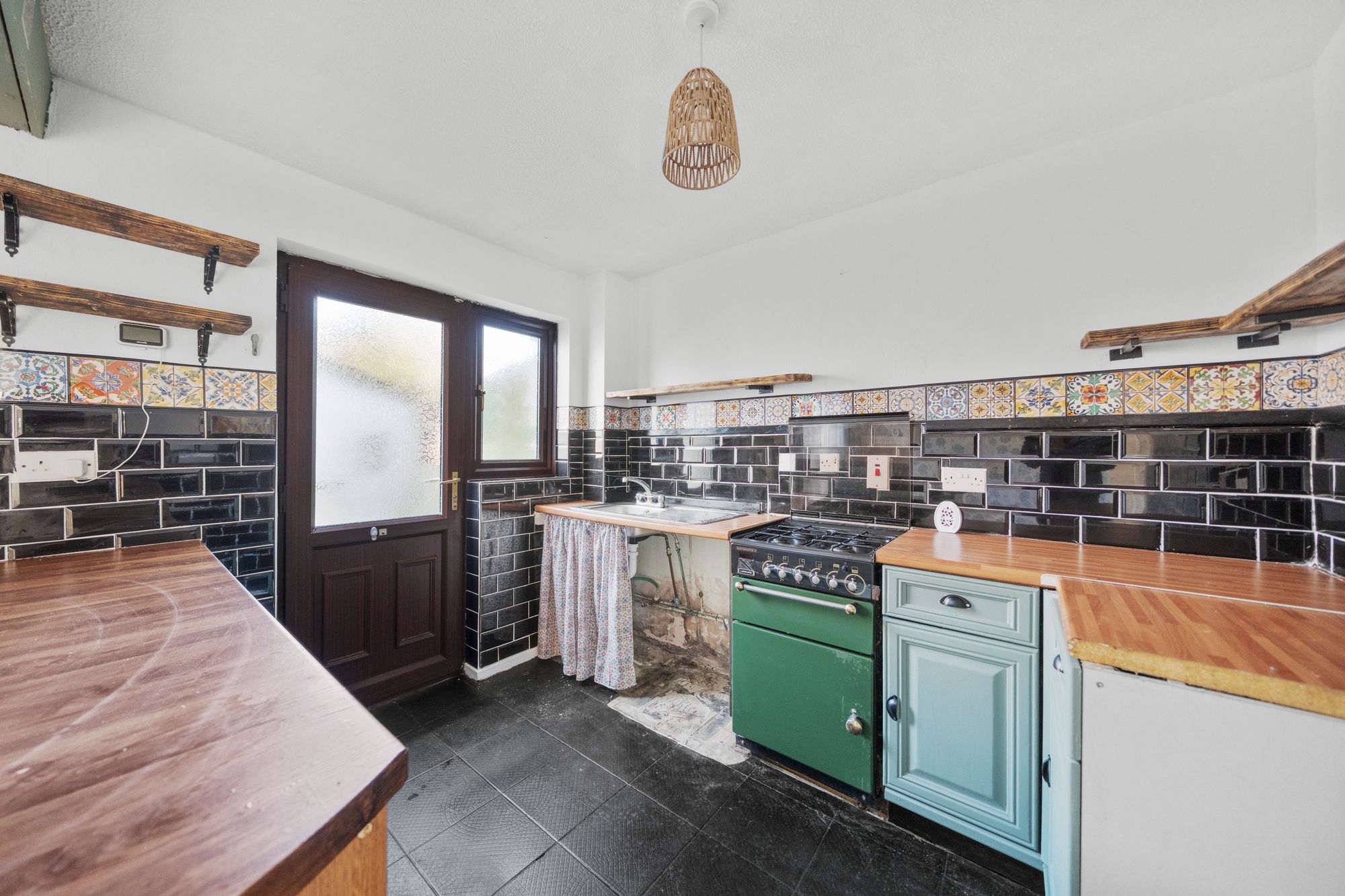 Clarence Street, Newton-Le-Willows, WA12