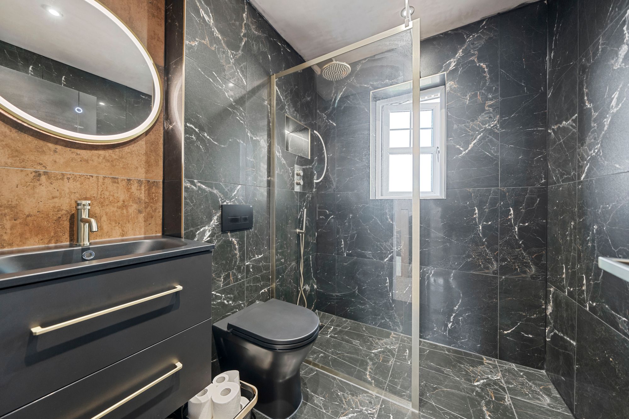 Halstead Grove, Leigh