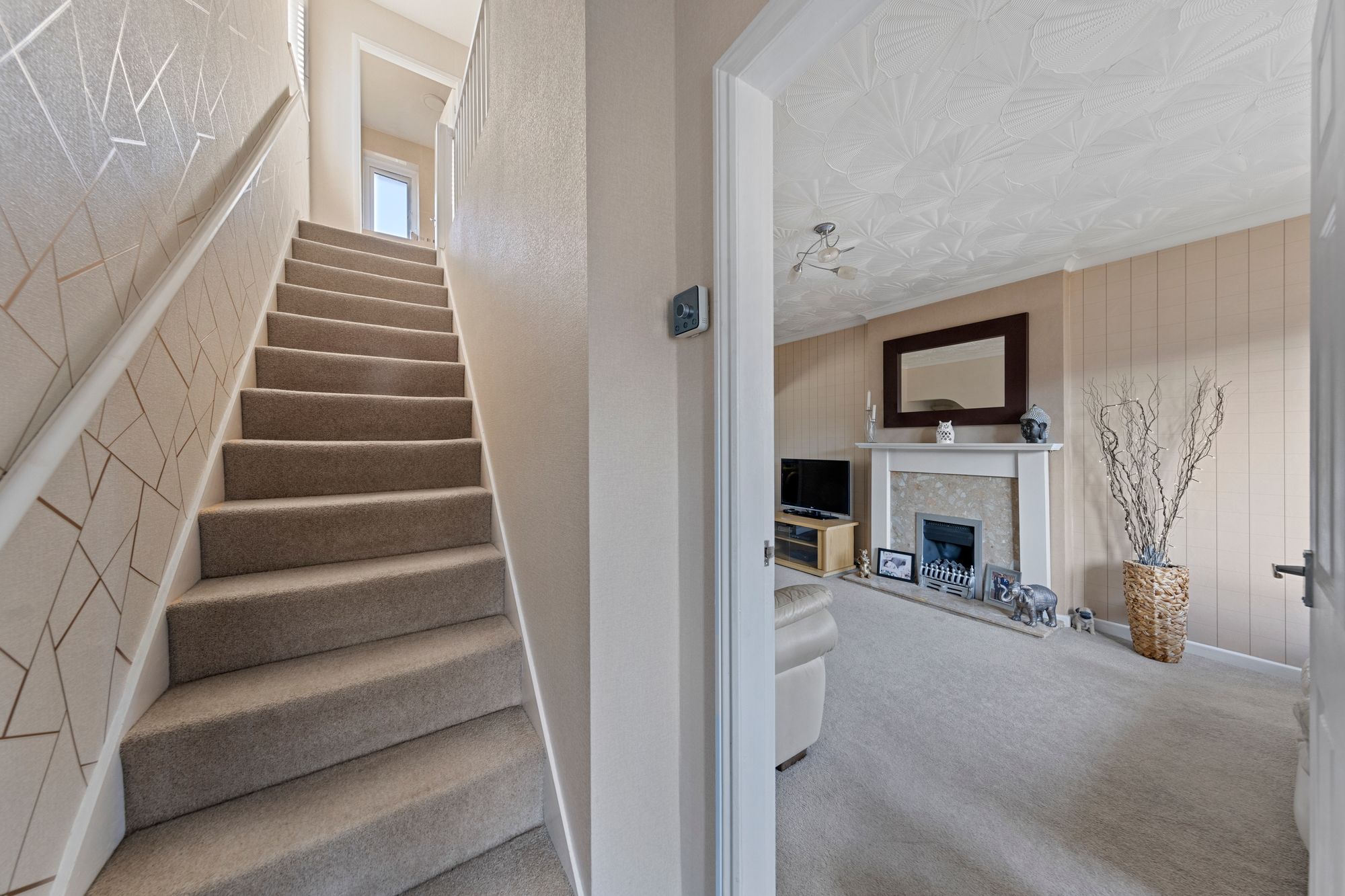 Mccarthy Close, Birchwood, WA3