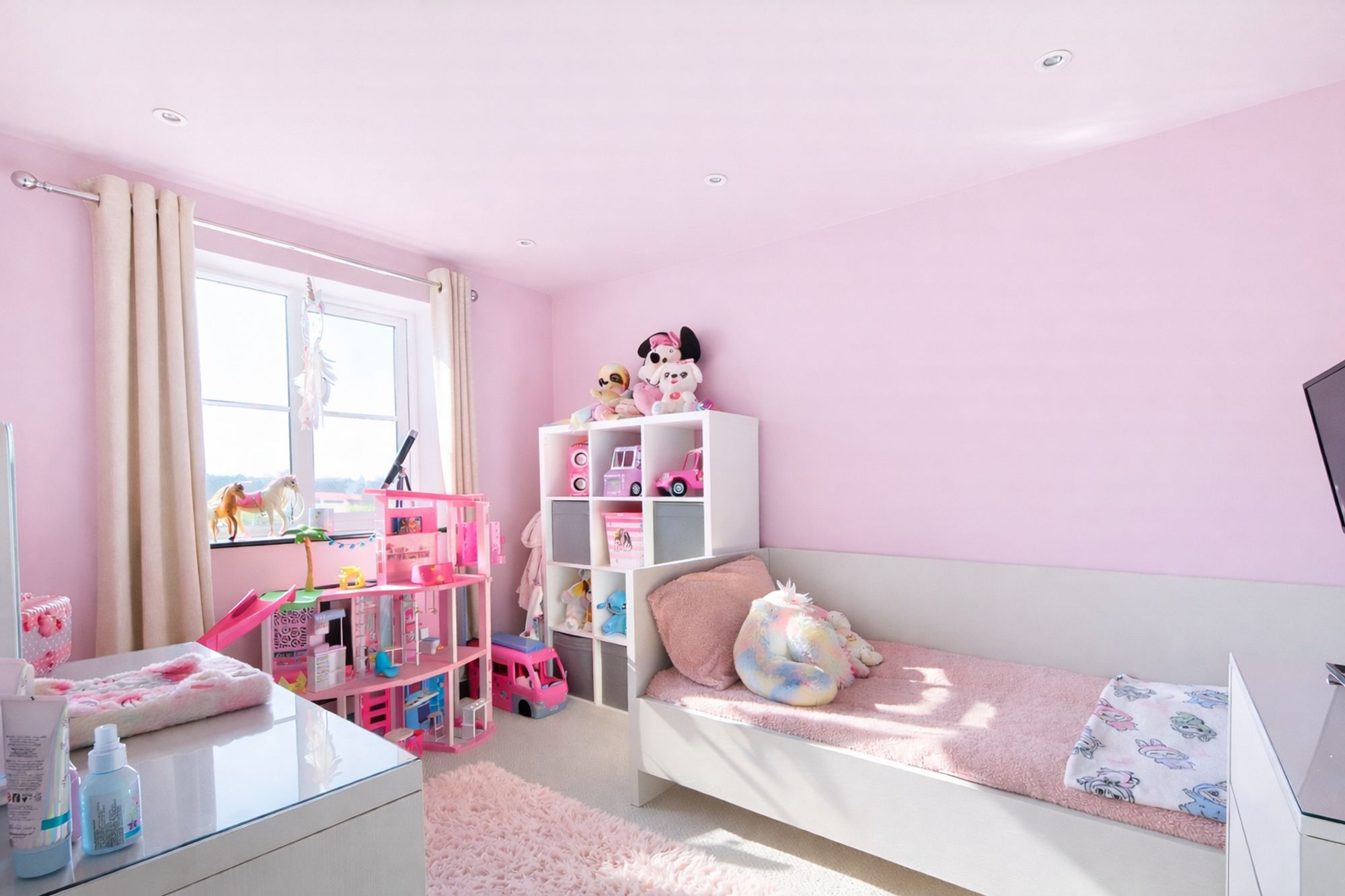 1a34a84d-2a79-42ff-ad0f-cf6ee481d1e0