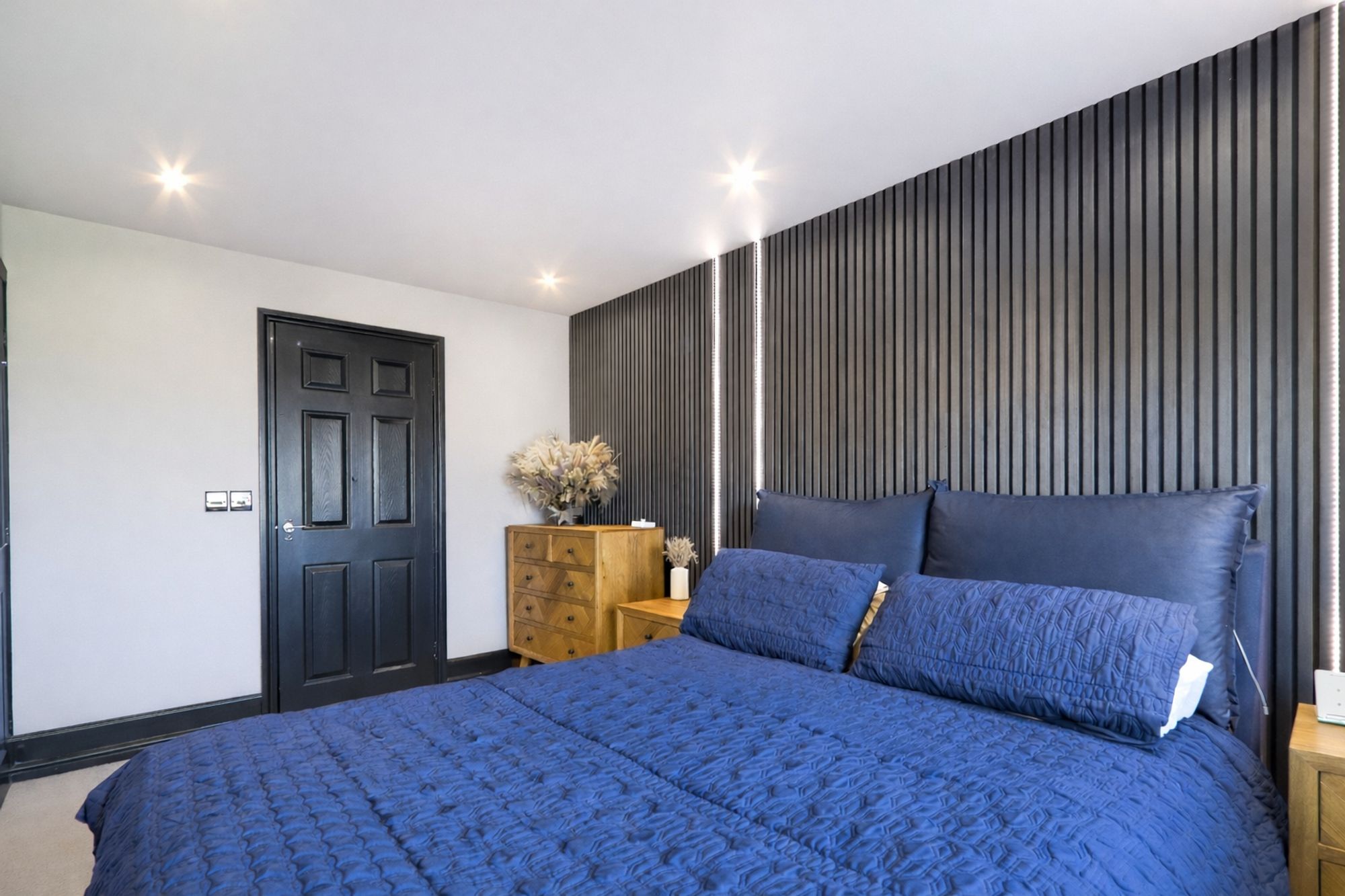 b6b5501b-830d-4533-affb-11b27aa2221e