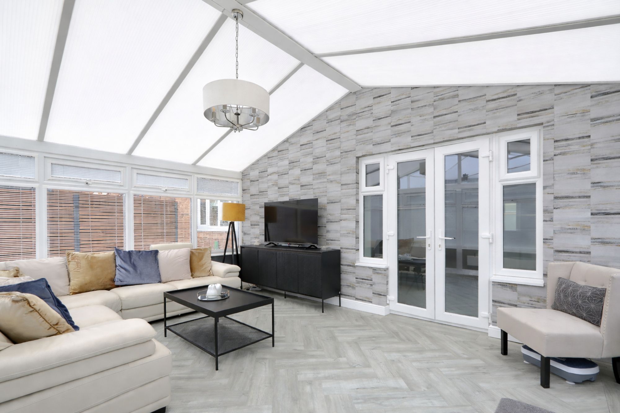 90565754-bc79-4f28-8526-c93923ed9ac4