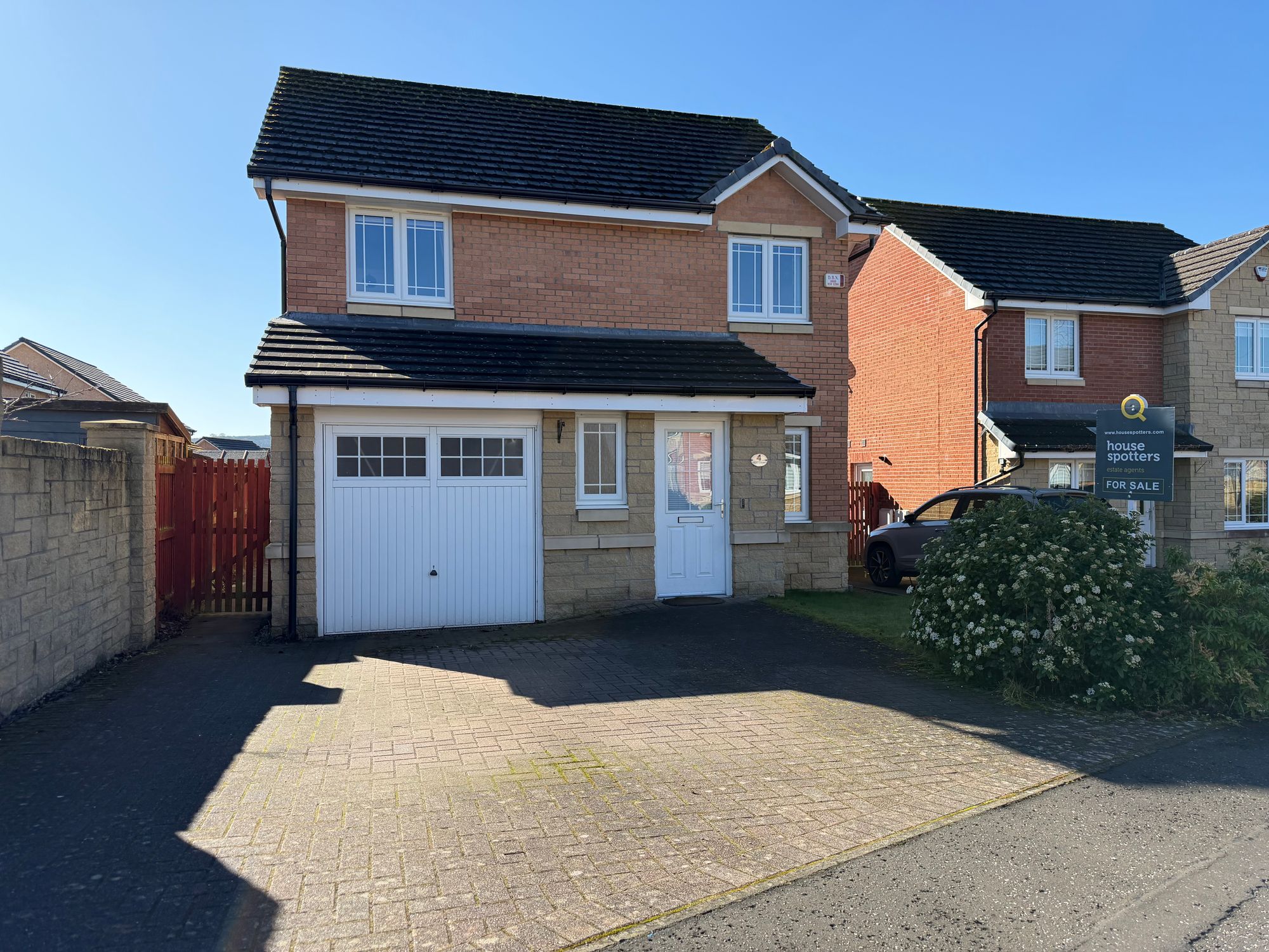 4 Roe Court, Cambuslang