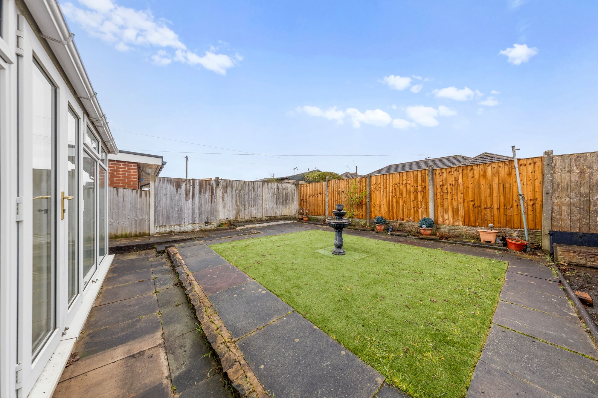 Worcester Avenue, Warrington