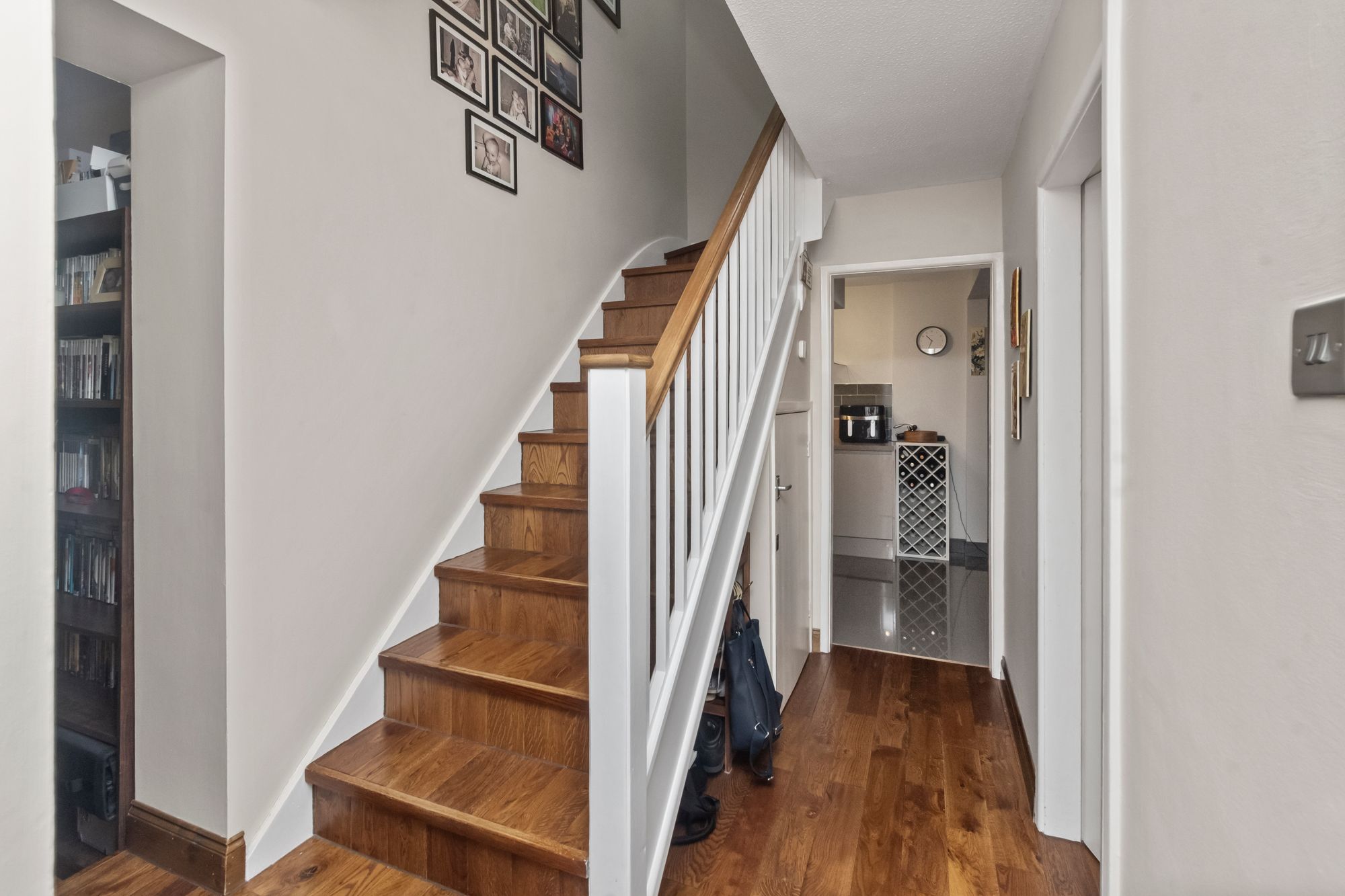 Dundee Close, Fearnhead, WA2