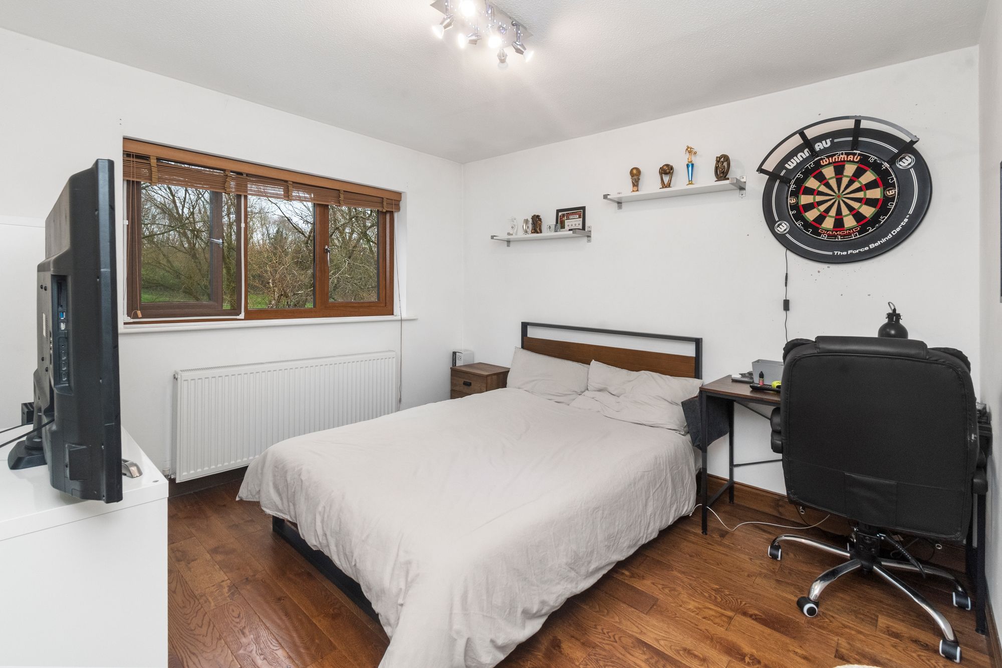 Dundee Close, Fearnhead, WA2