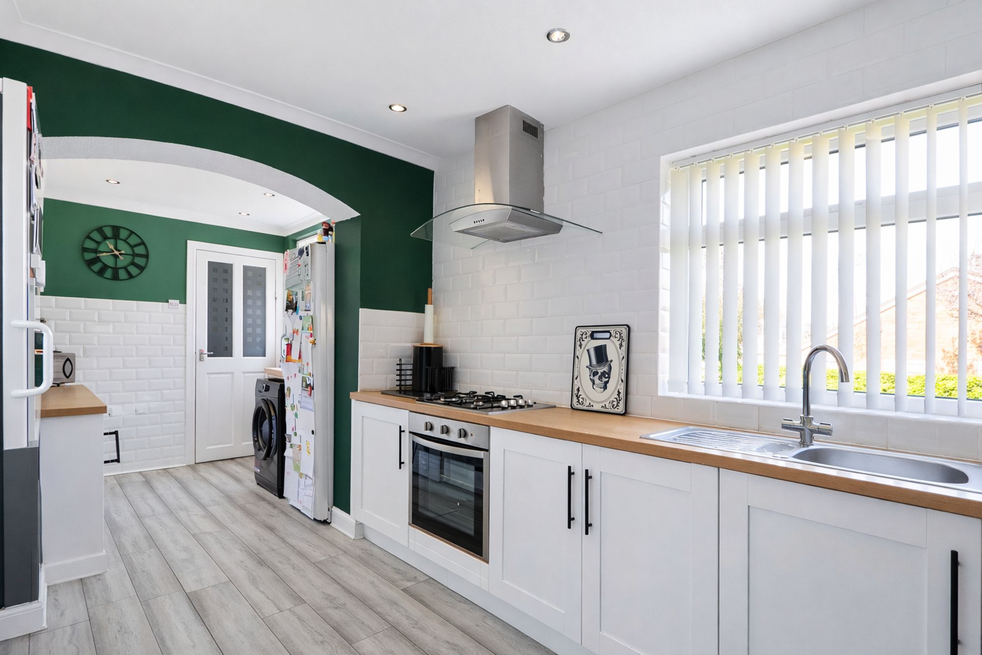 40eff962-38eb-4128-9b8d-6bc69c21c798