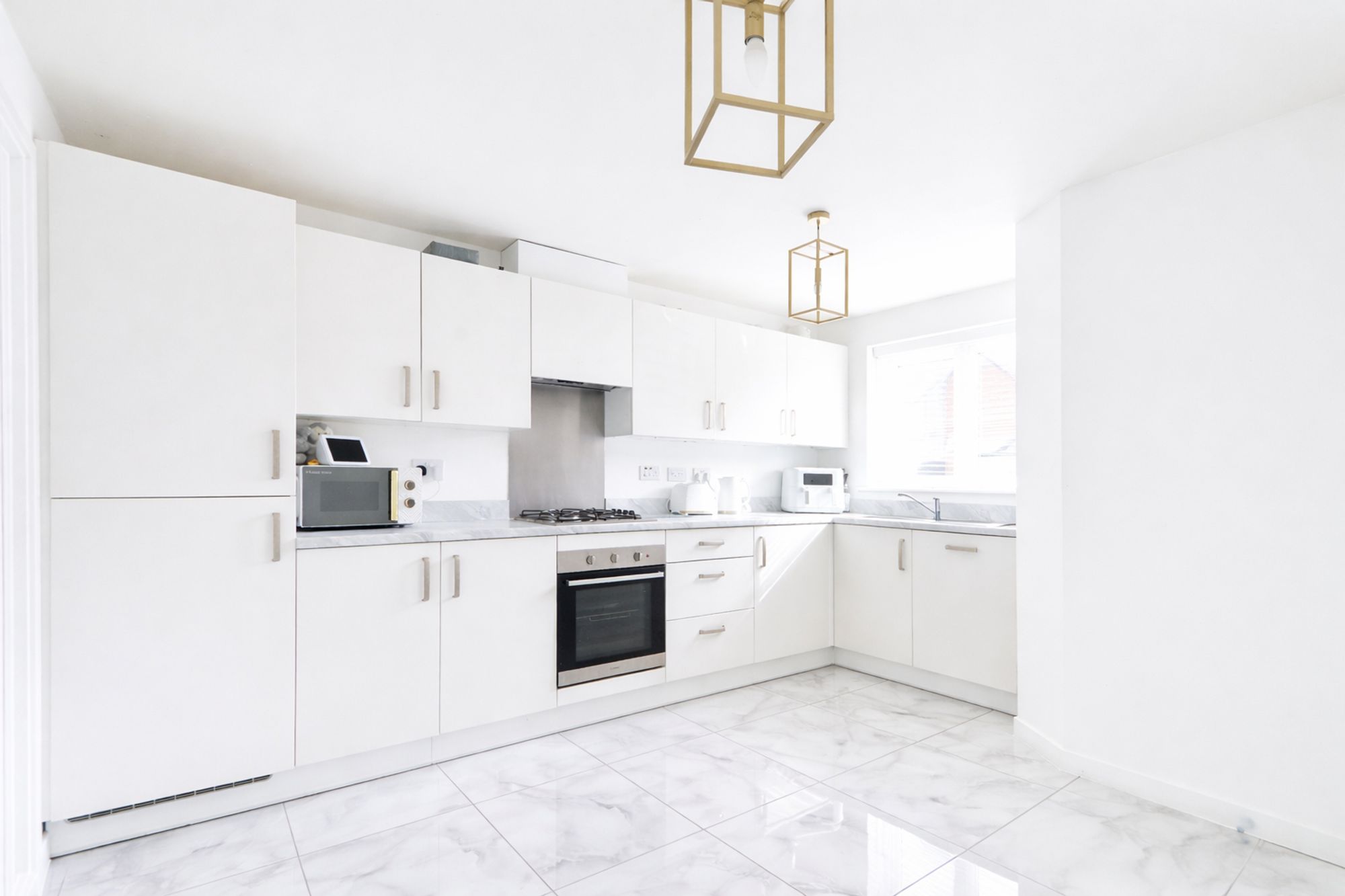 b83fce0d-f614-4f78-869e-845bf5507ac2