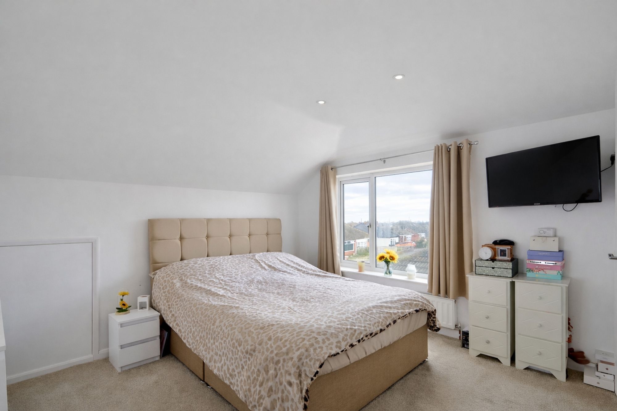 93b978e8-6f6b-4184-8a7b-62a8a2c51f8e