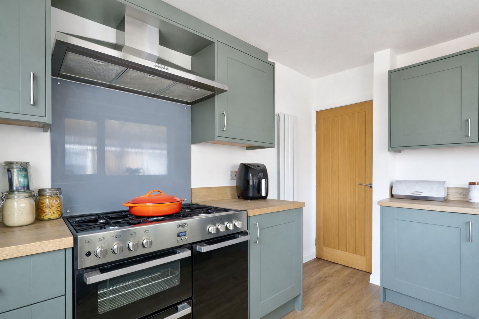 7adbad6c-85ff-4f94-a3af-632eb74d7089