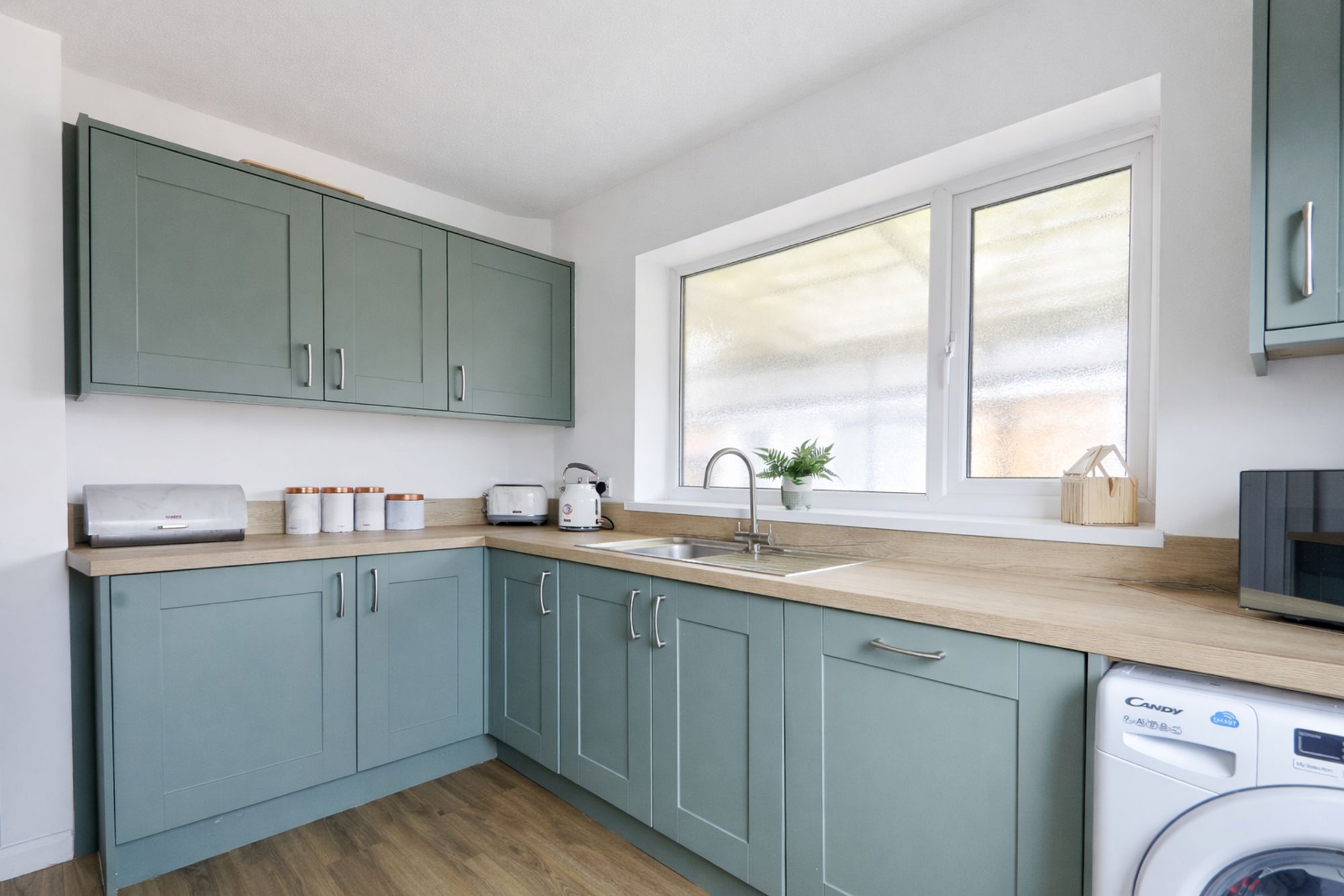 d054b97b-9154-44a7-8448-9b4546dd66a1