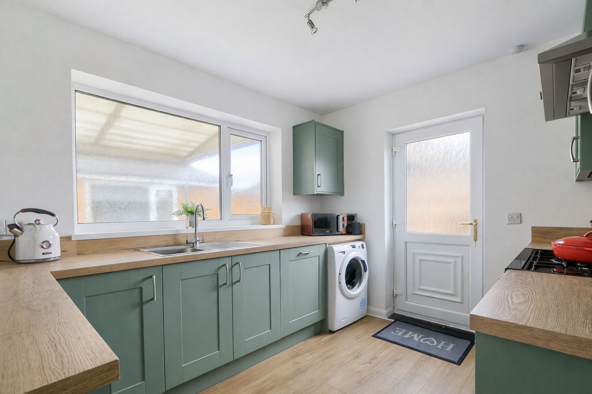 45a5aa40-a361-4c55-b4fc-7dd8a842e919