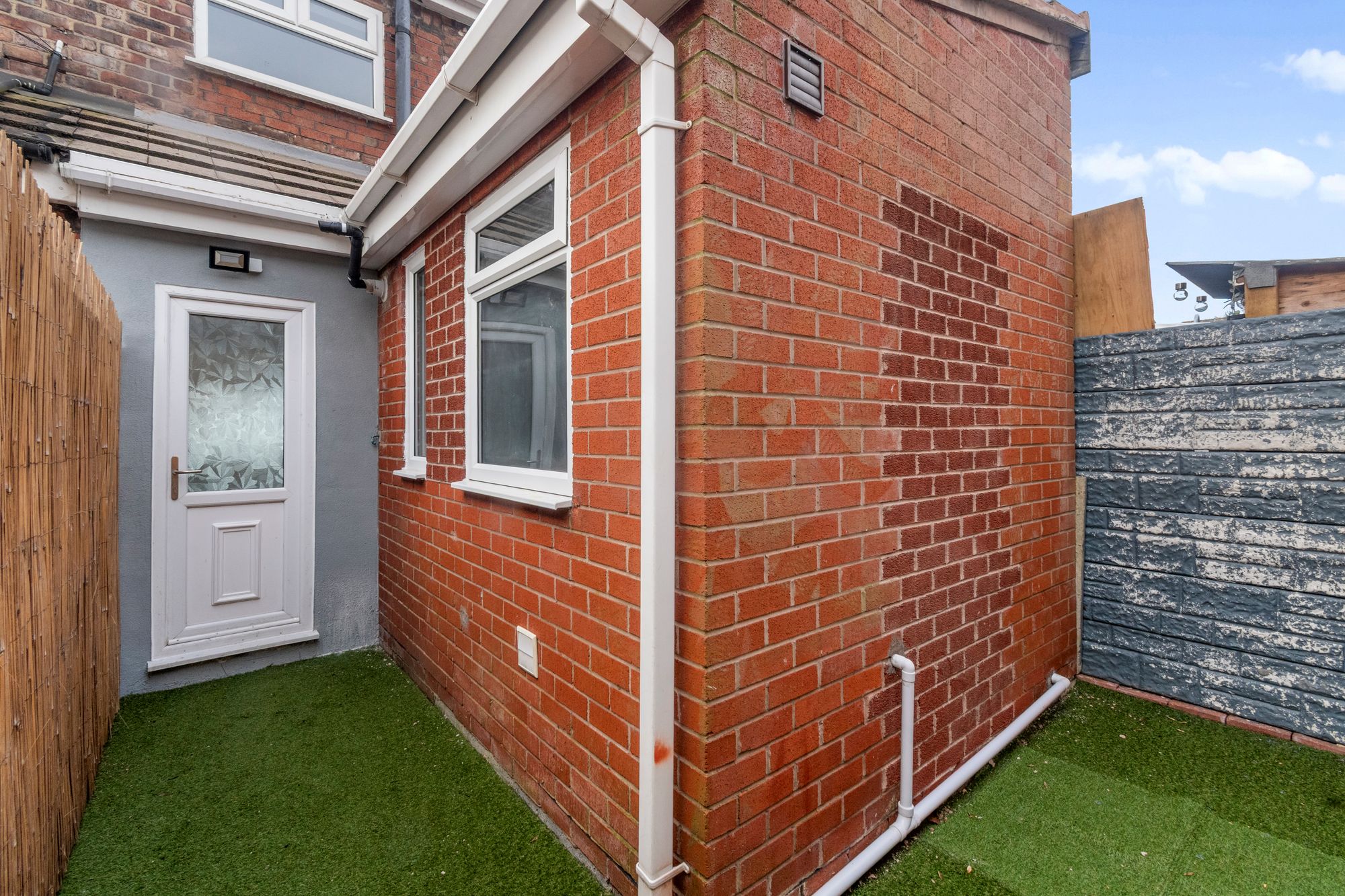 Monmouth Grove, St. Helens