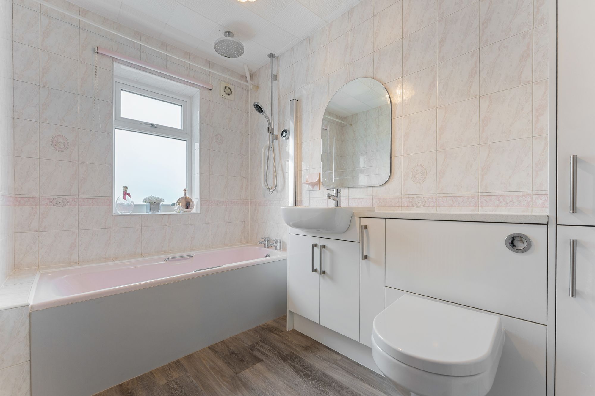 West View, Warrington