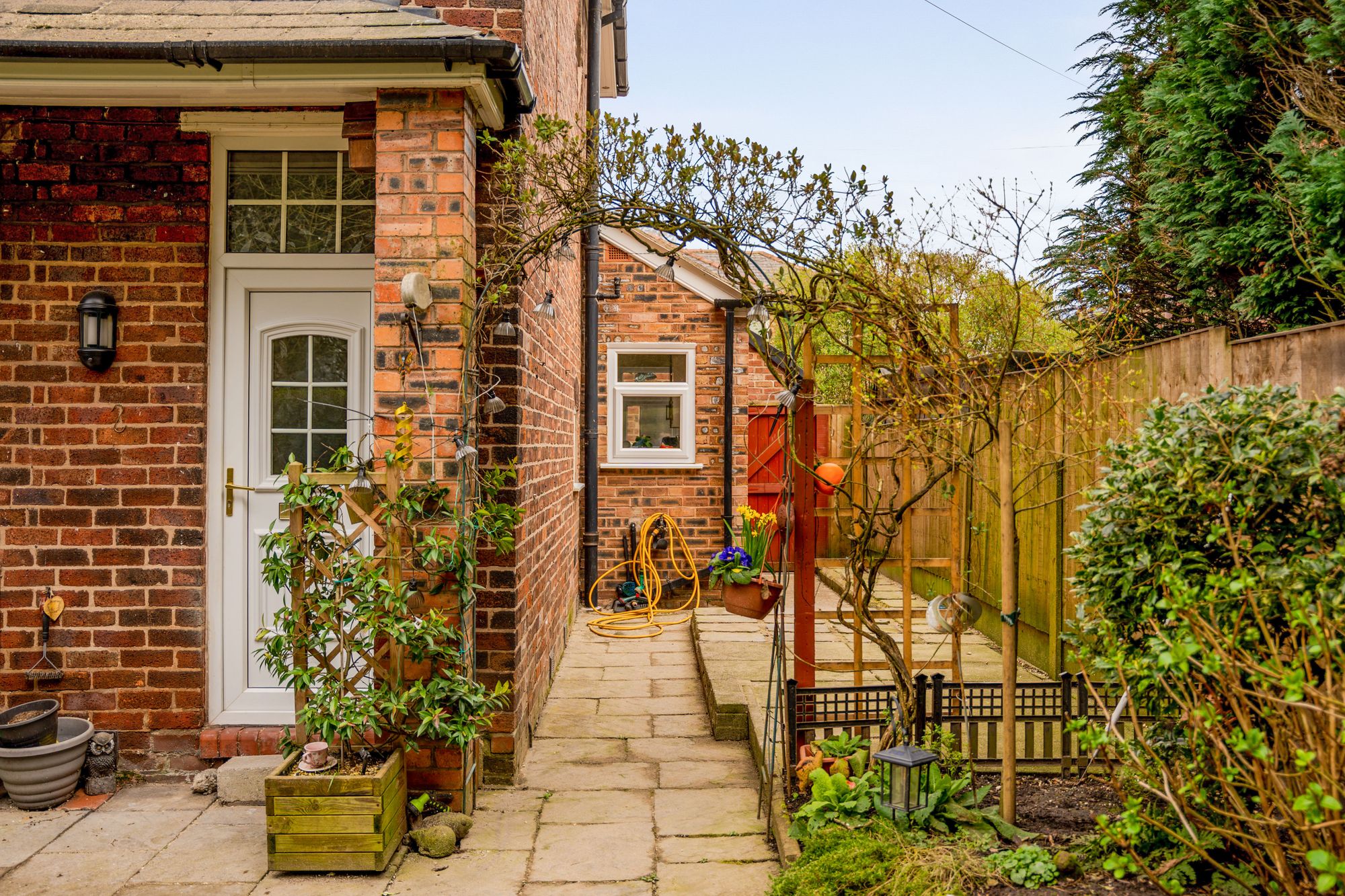 West View, Warrington