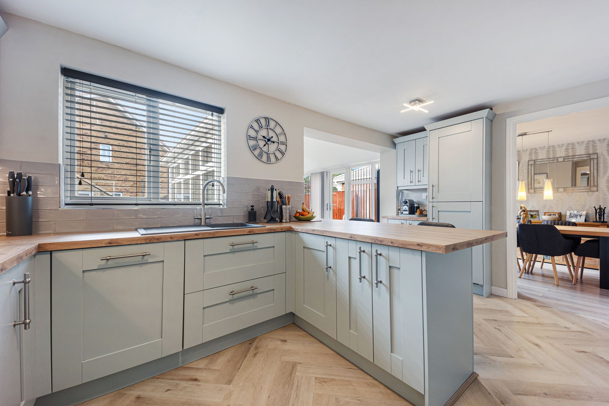 Hampton Court Way, Widnes