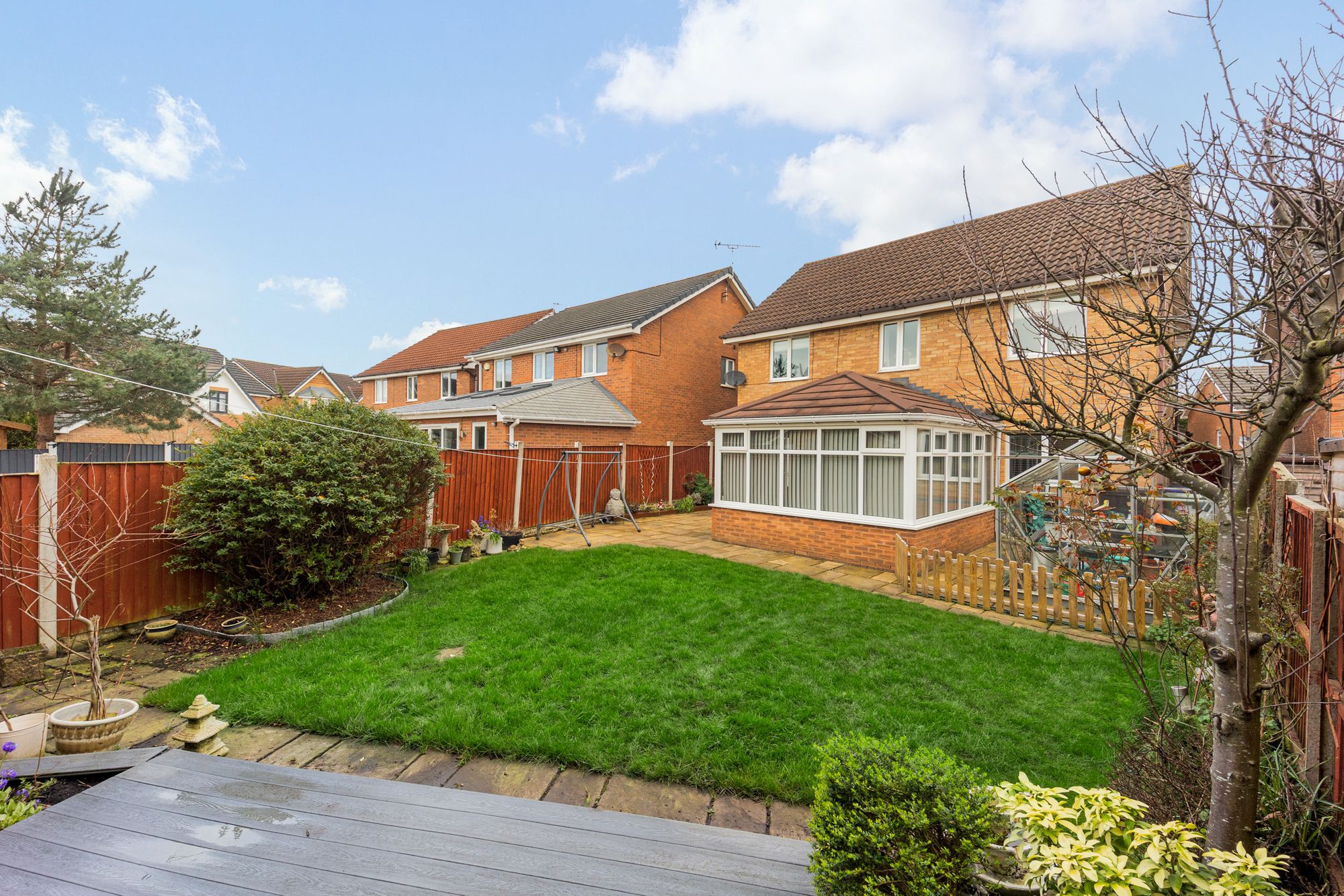 Hampton Court Way, Widnes