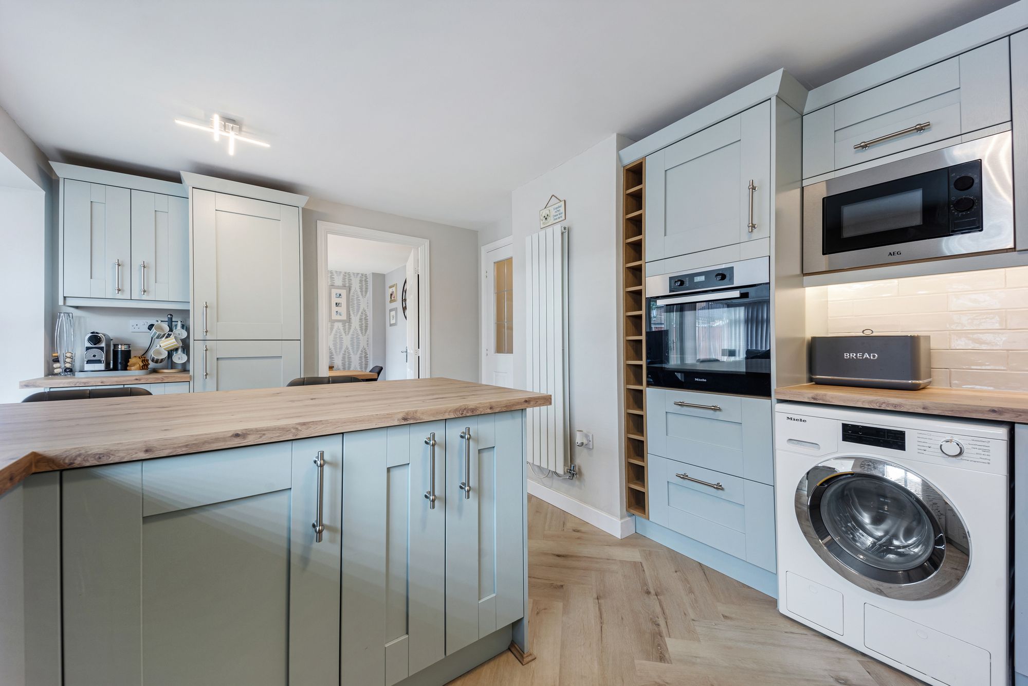 Hampton Court Way, Widnes