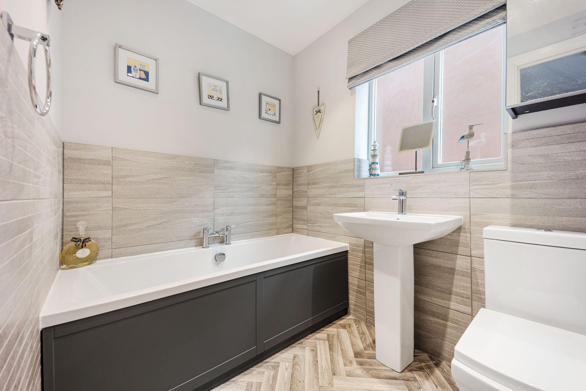 Hampton Court Way, Widnes