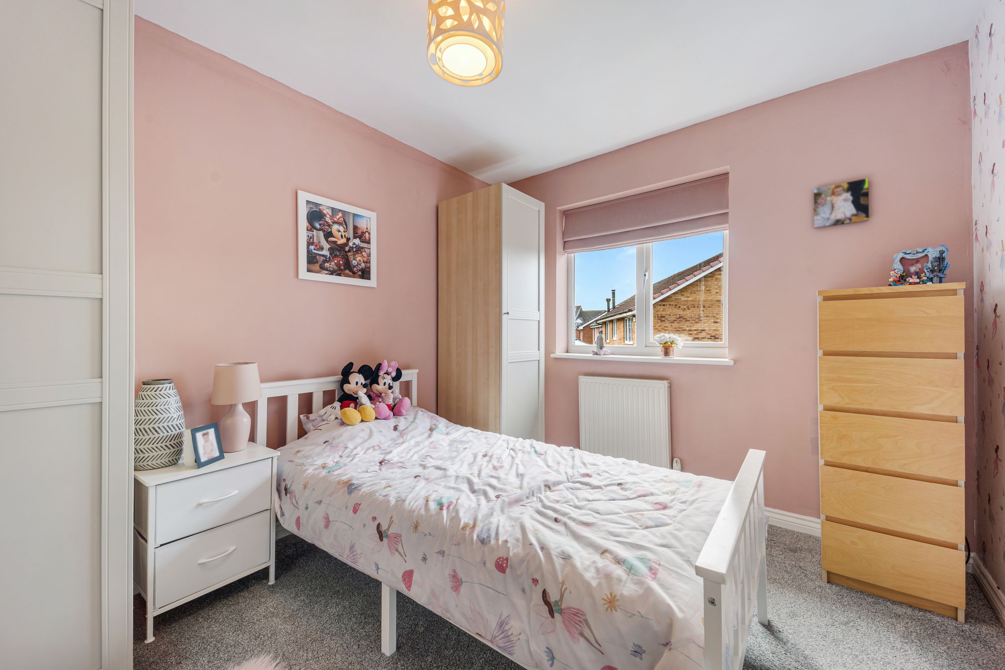 Hampton Court Way, Widnes