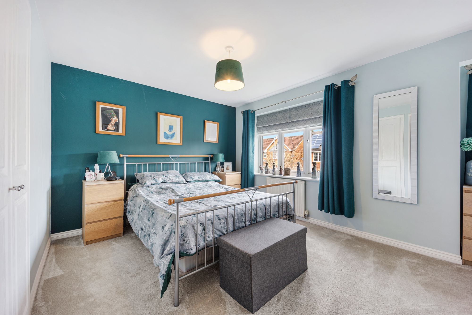 Hampton Court Way, Widnes