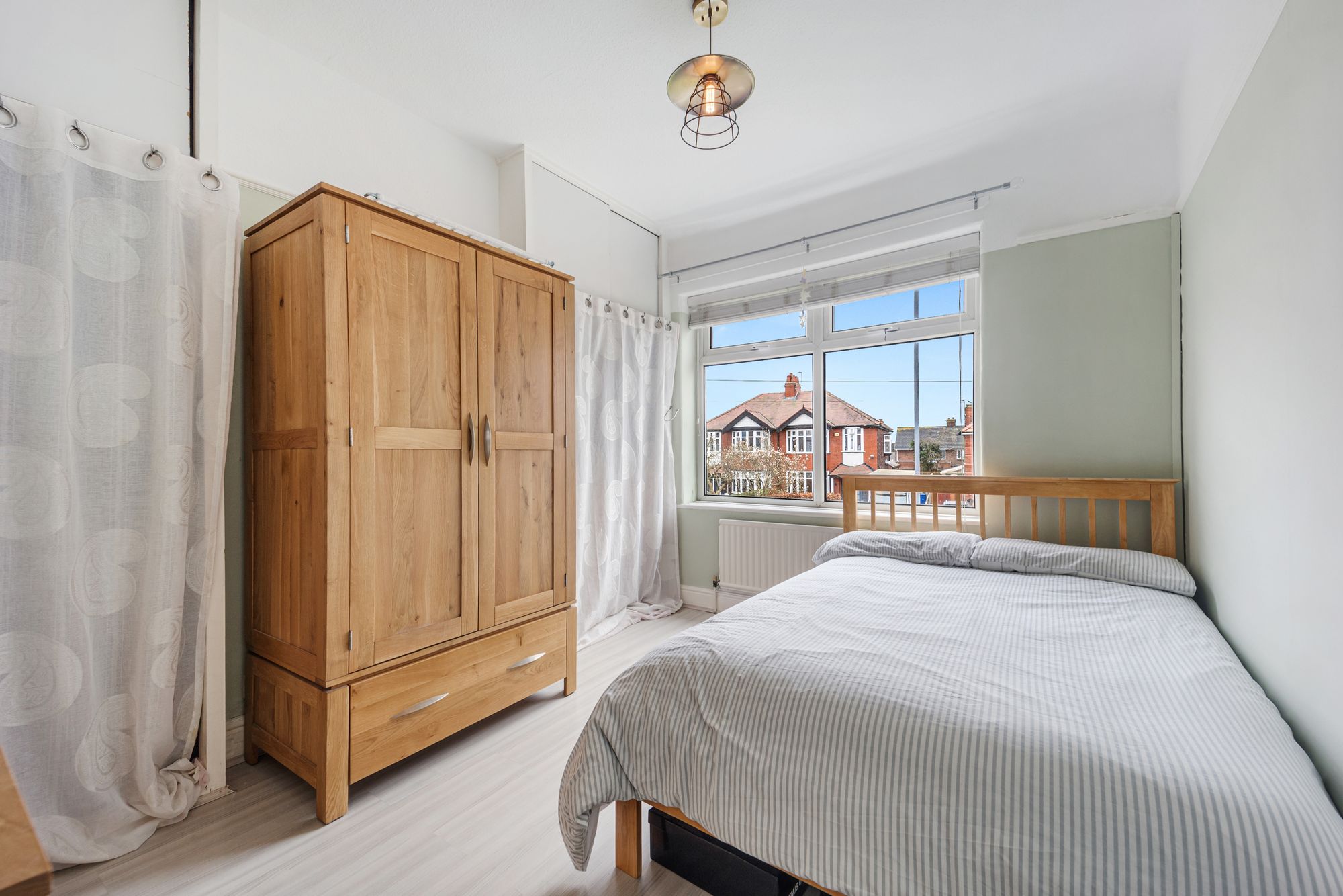 Cronton Lane, Widnes