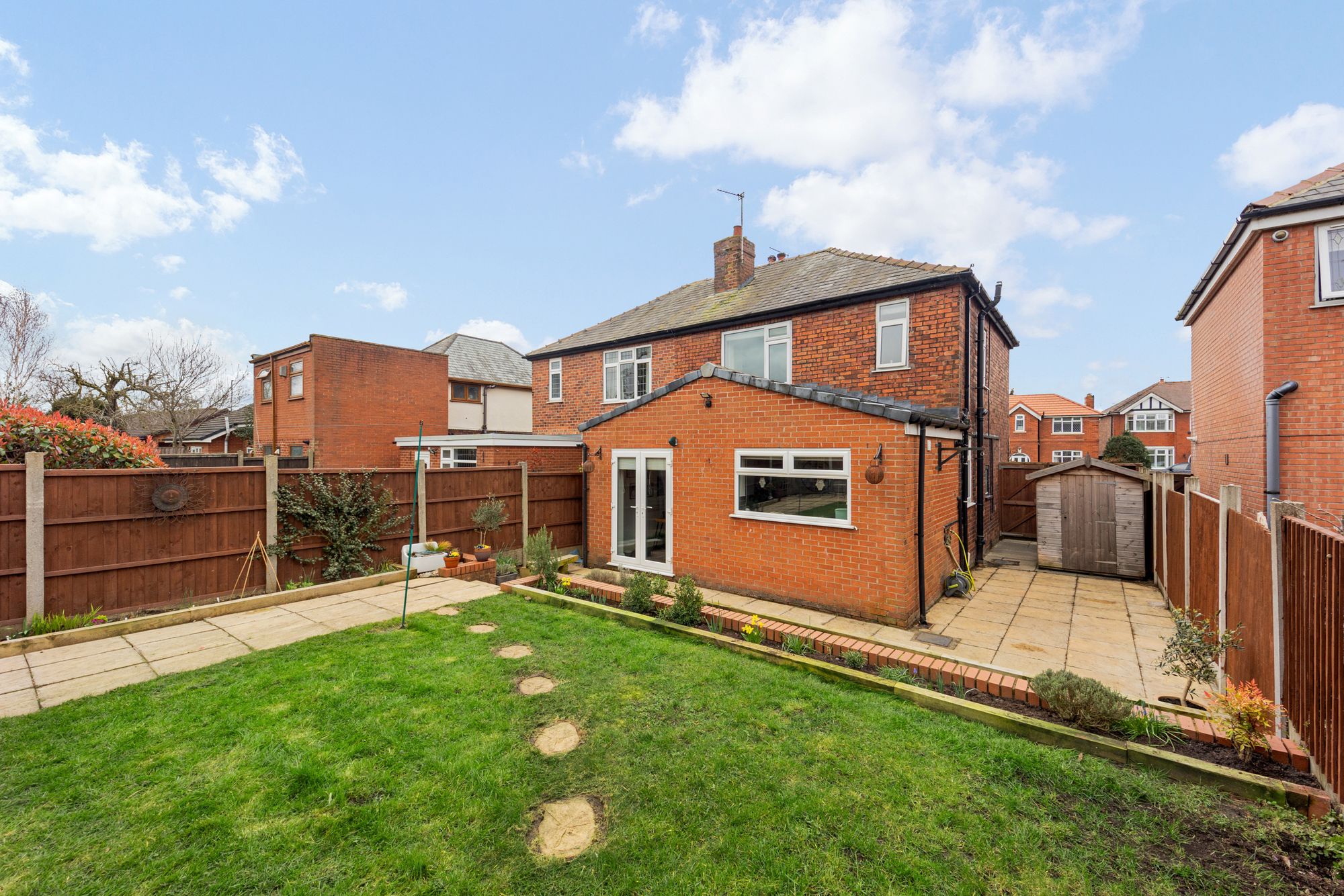 Cronton Lane, Widnes