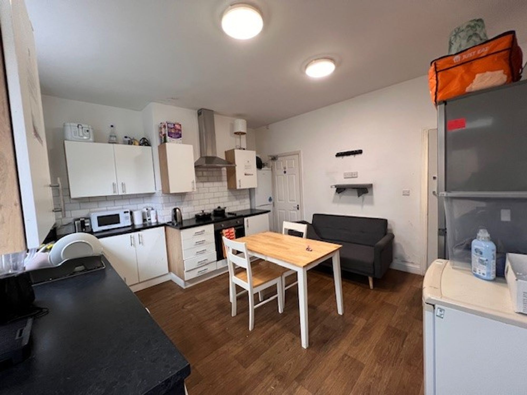 Cemetery Road, Barnsley, S70 1XS - Gallery 1