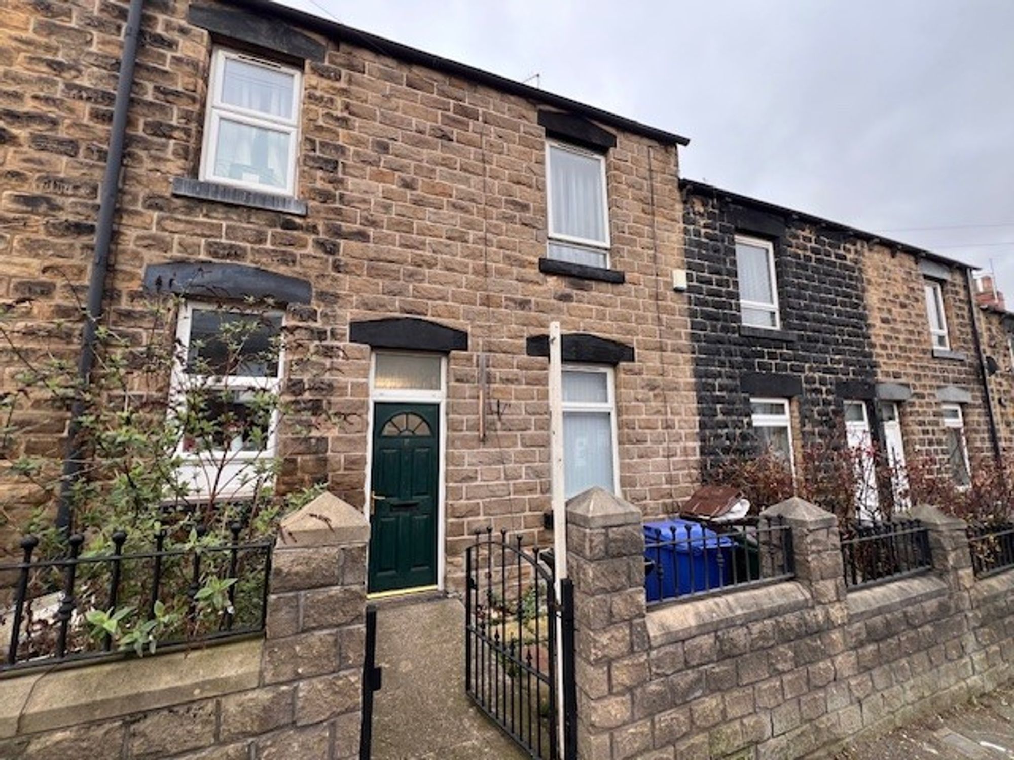 Cemetery Road, Barnsley, S70 1XS