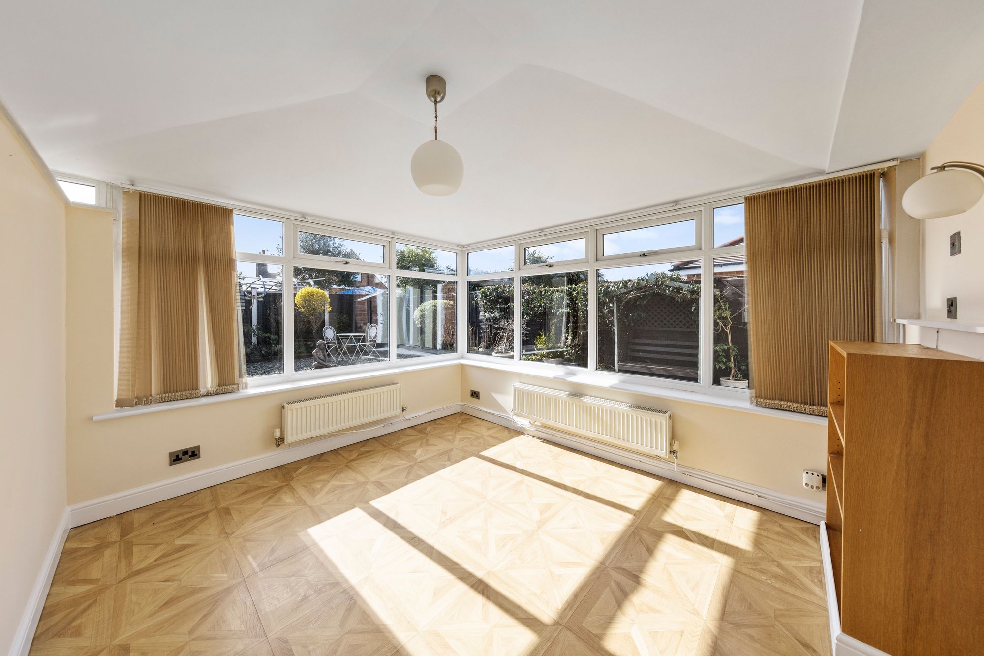 Thorn Road, Paddington, WA1