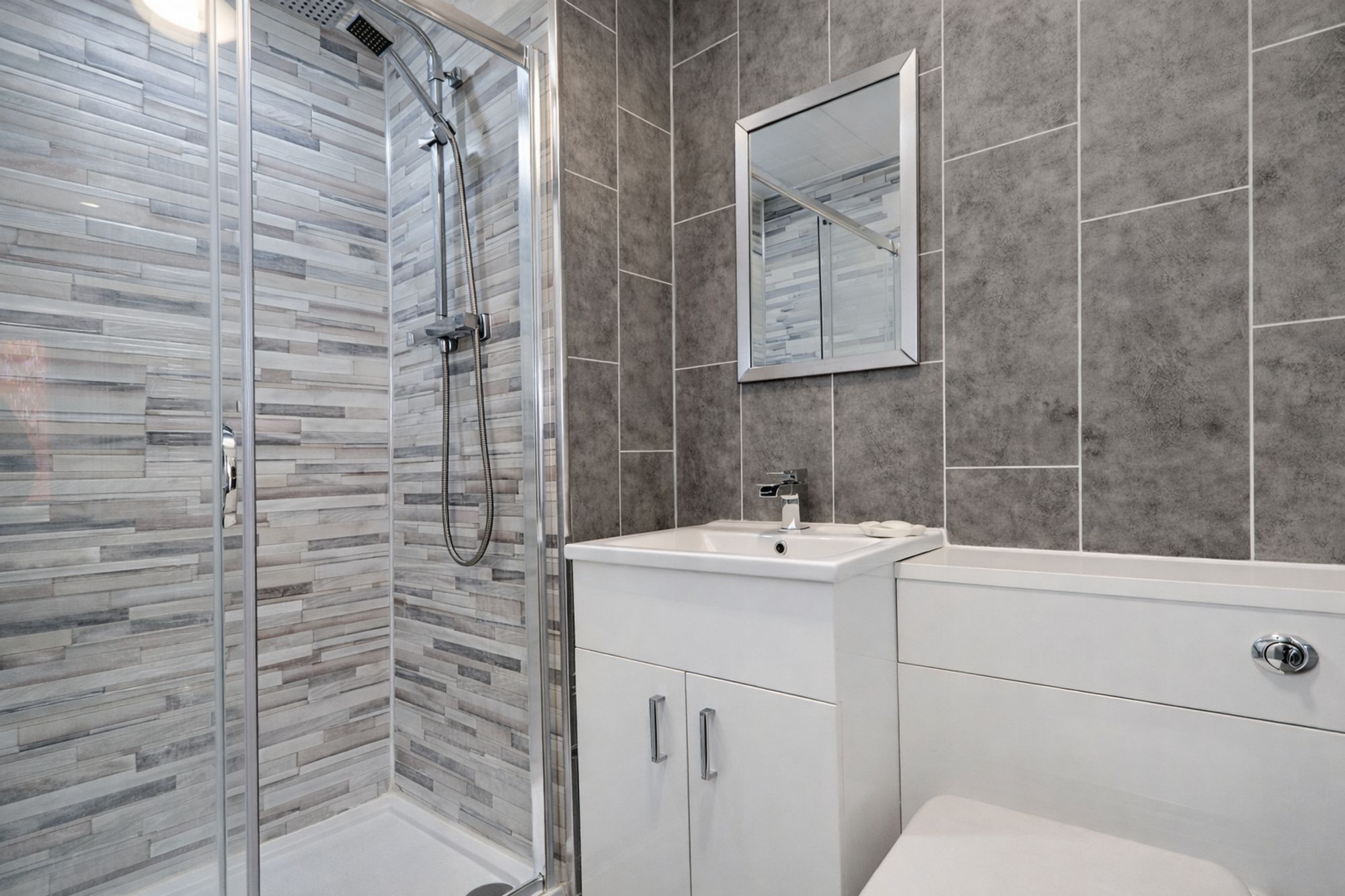 077bf808-90bb-4a61-a0b3-befaabff7e9f