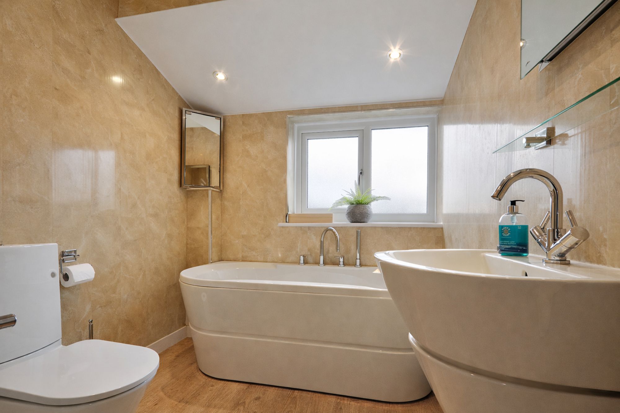 13955567-b82a-4de1-97c2-a9ae9c5d72fe