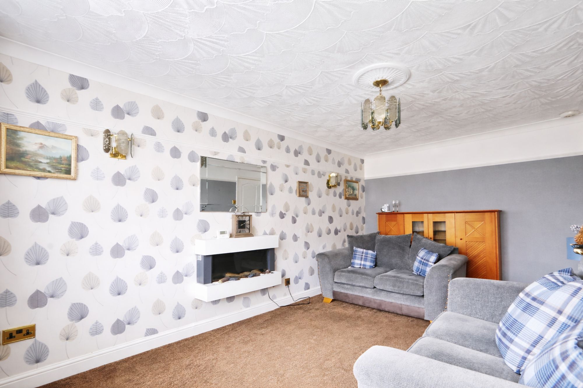 4b3077a7-049a-48a5-bdec-0caf72a936e4