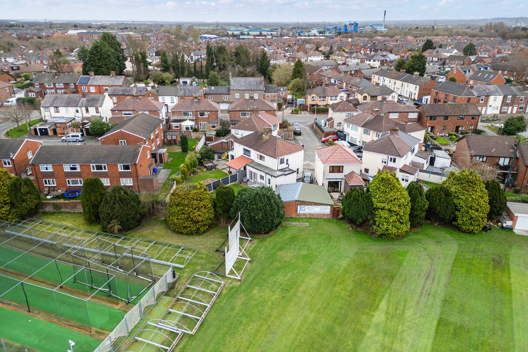 Farnworth Close, Widnes, WA8