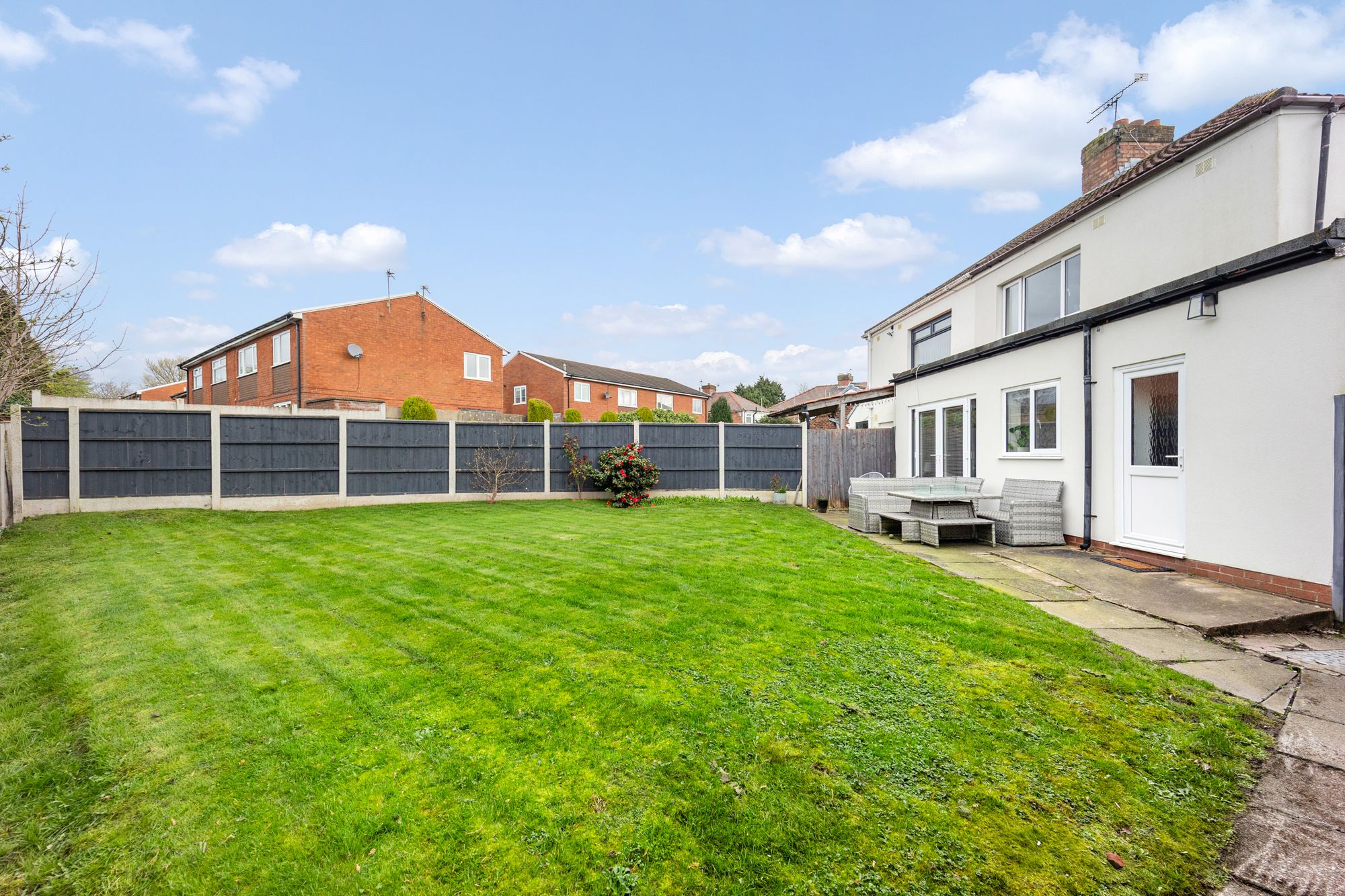 Farnworth Close, Widnes, WA8