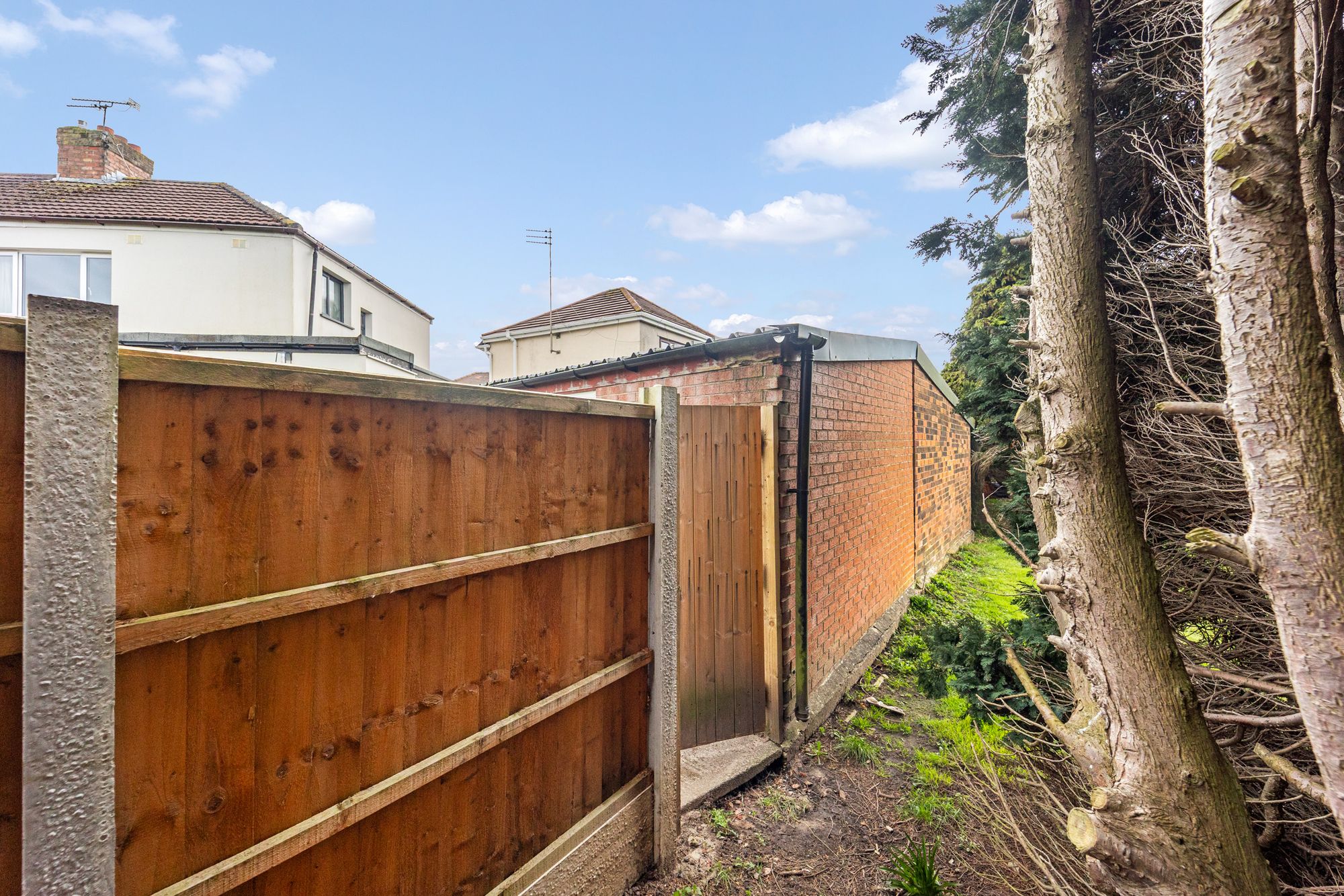 Farnworth Close, Widnes, WA8