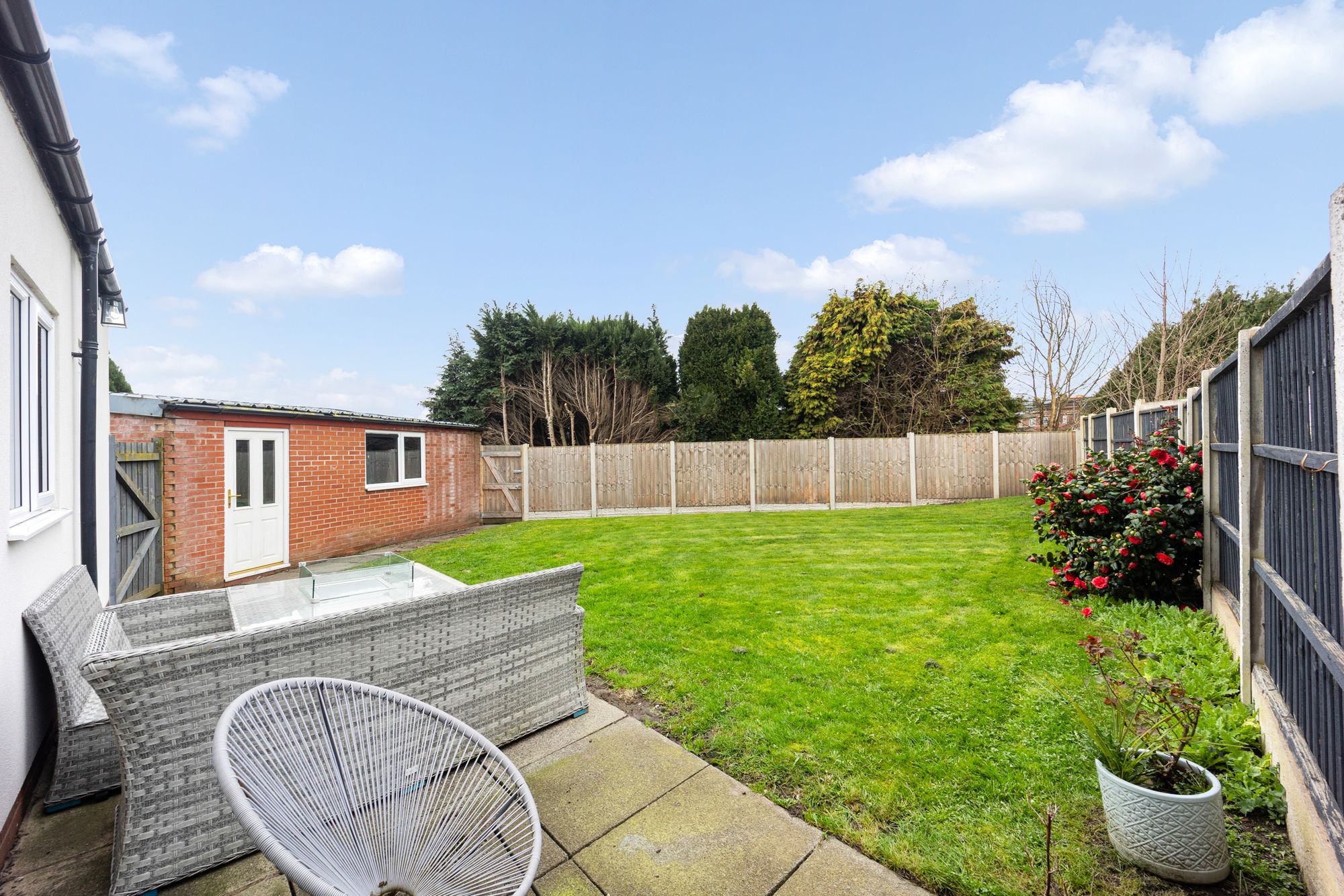 Farnworth Close, Widnes, WA8