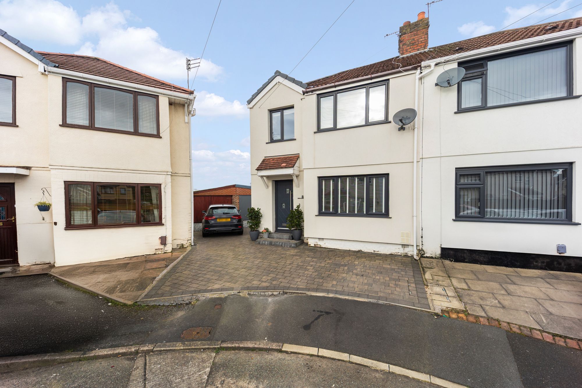 Farnworth Close, Widnes, WA8