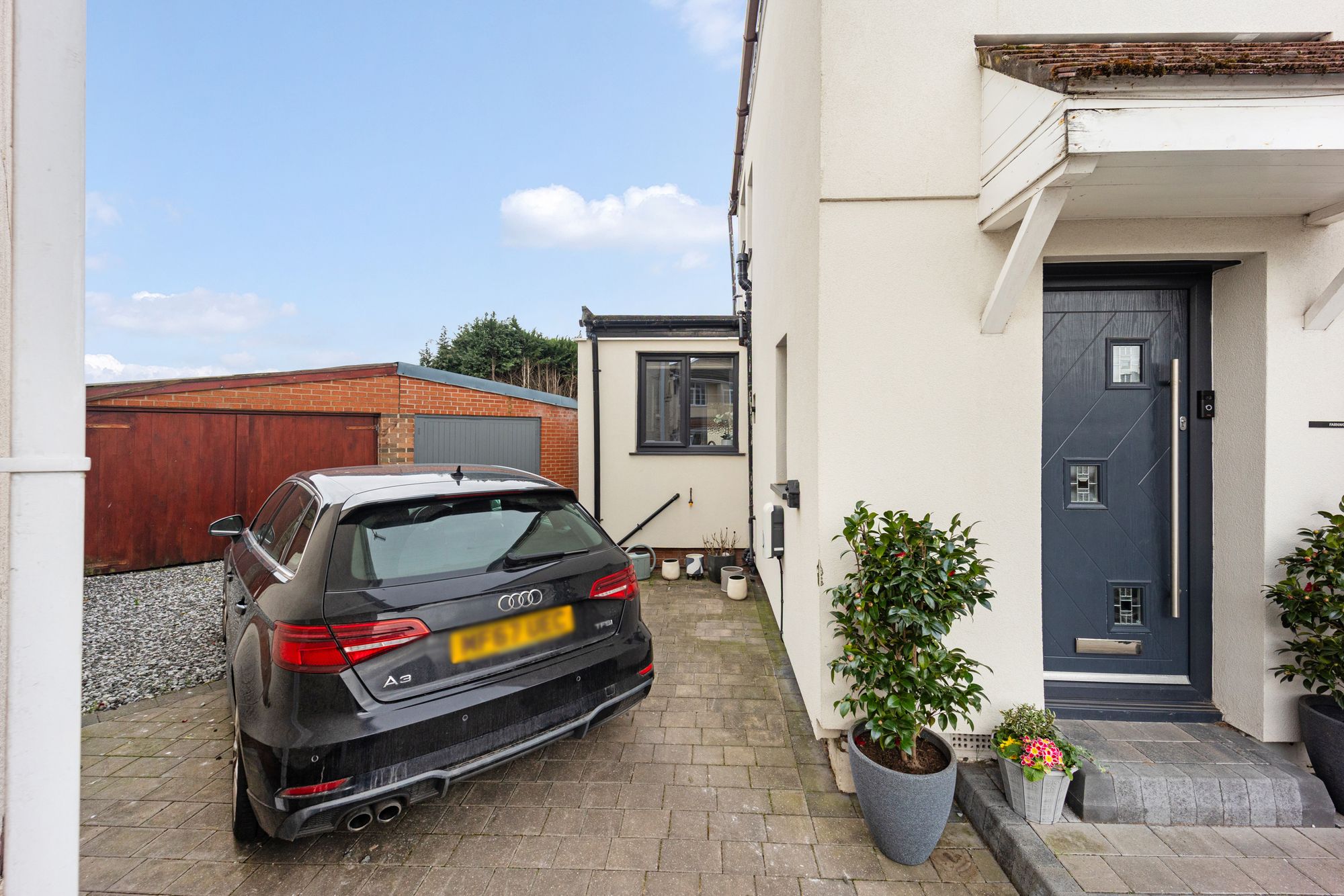 Farnworth Close, Widnes, WA8