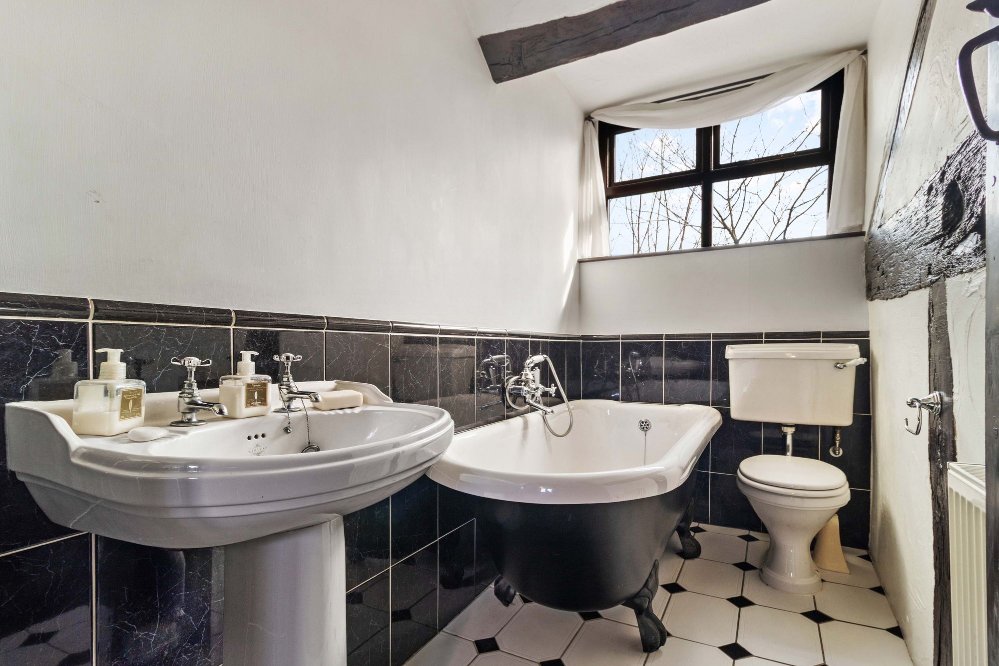 Broad Lane, Warrington