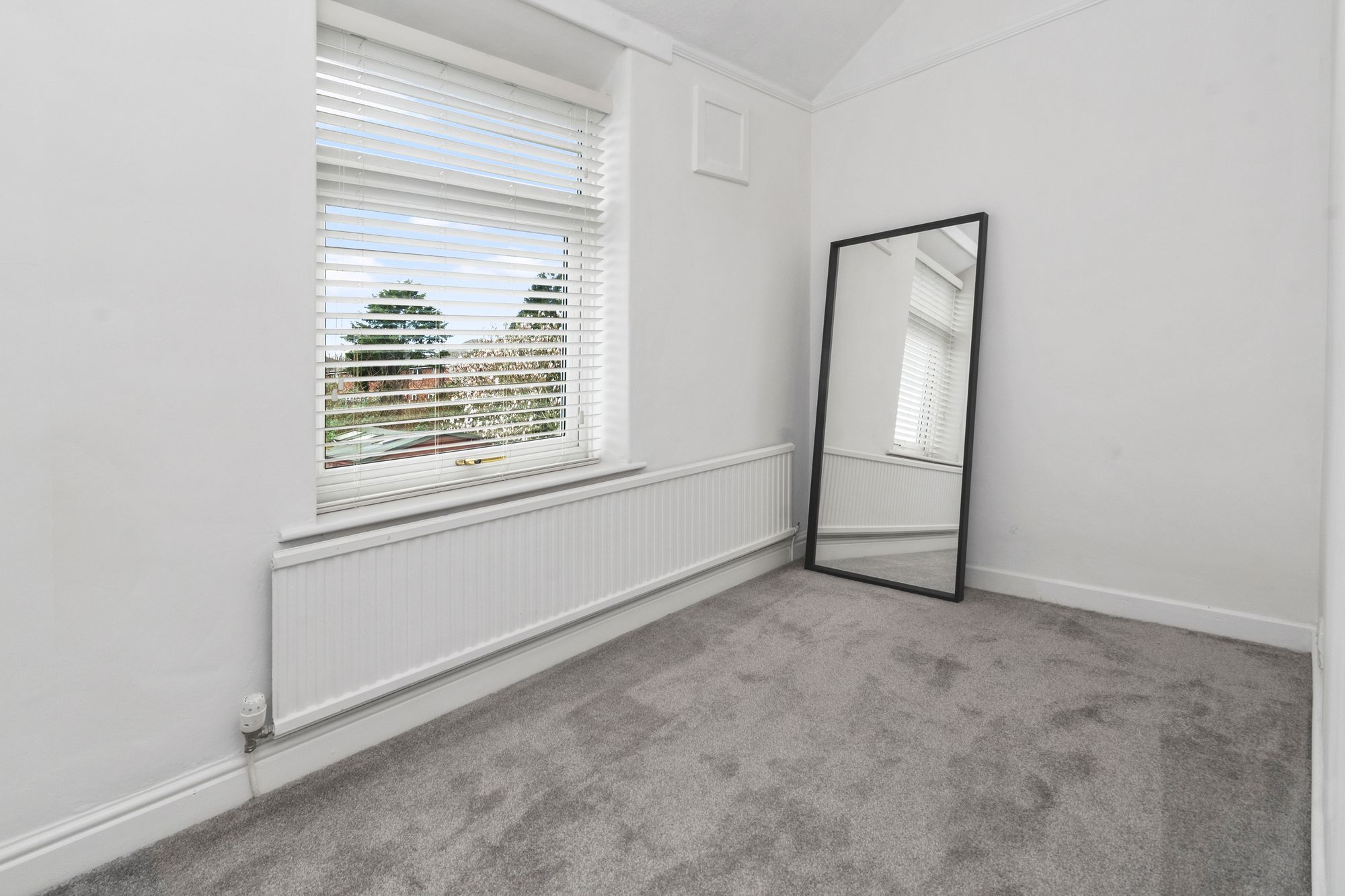 Forest Road, St. Helens