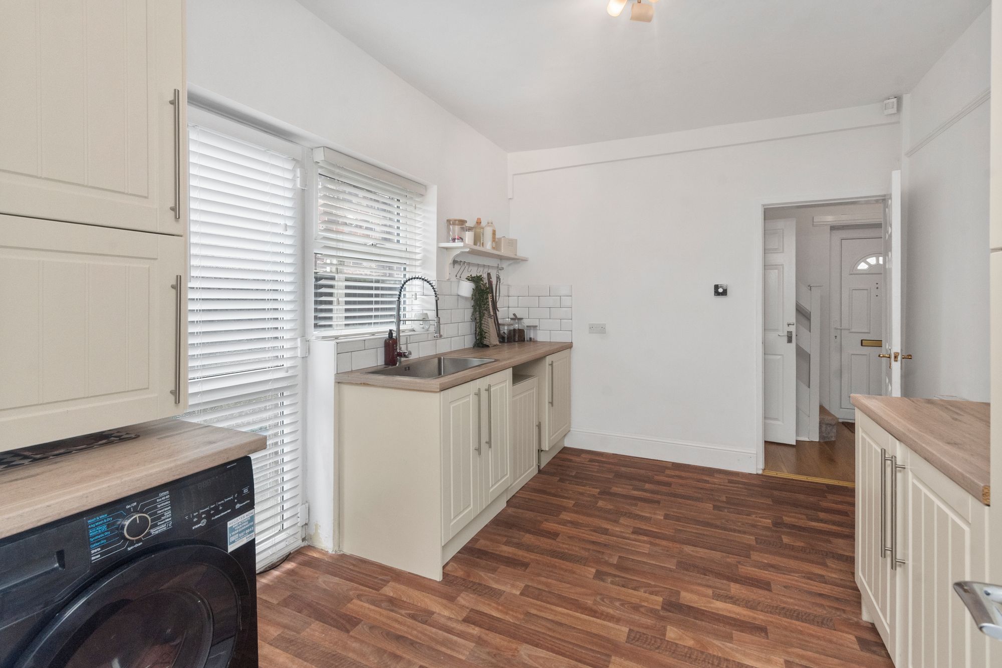 Forest Road, St. Helens