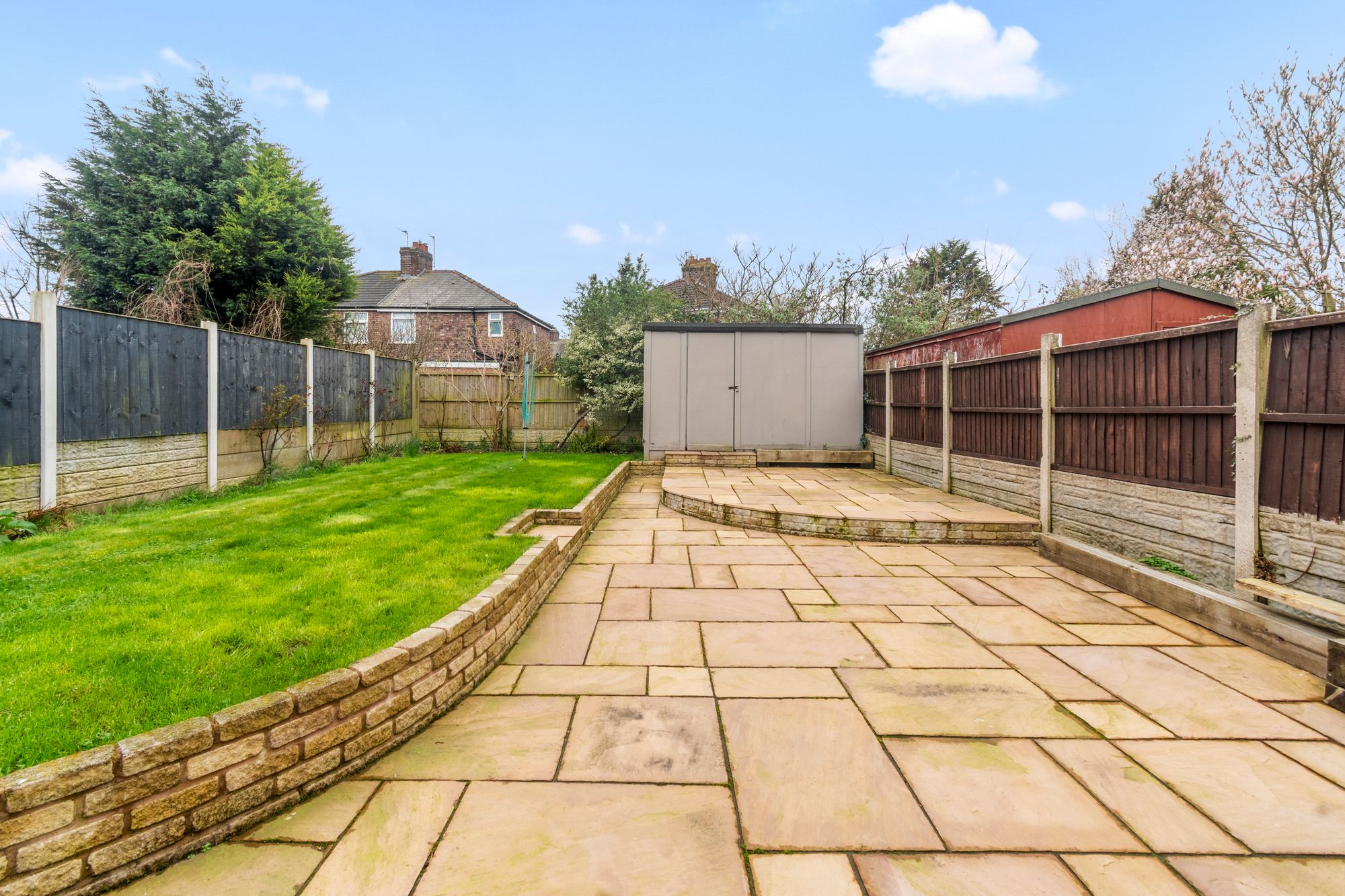 Forest Road, St. Helens