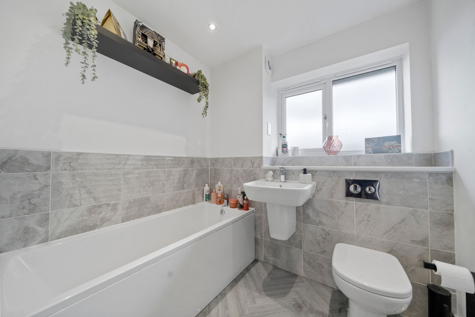 Calamite Close, Leigh