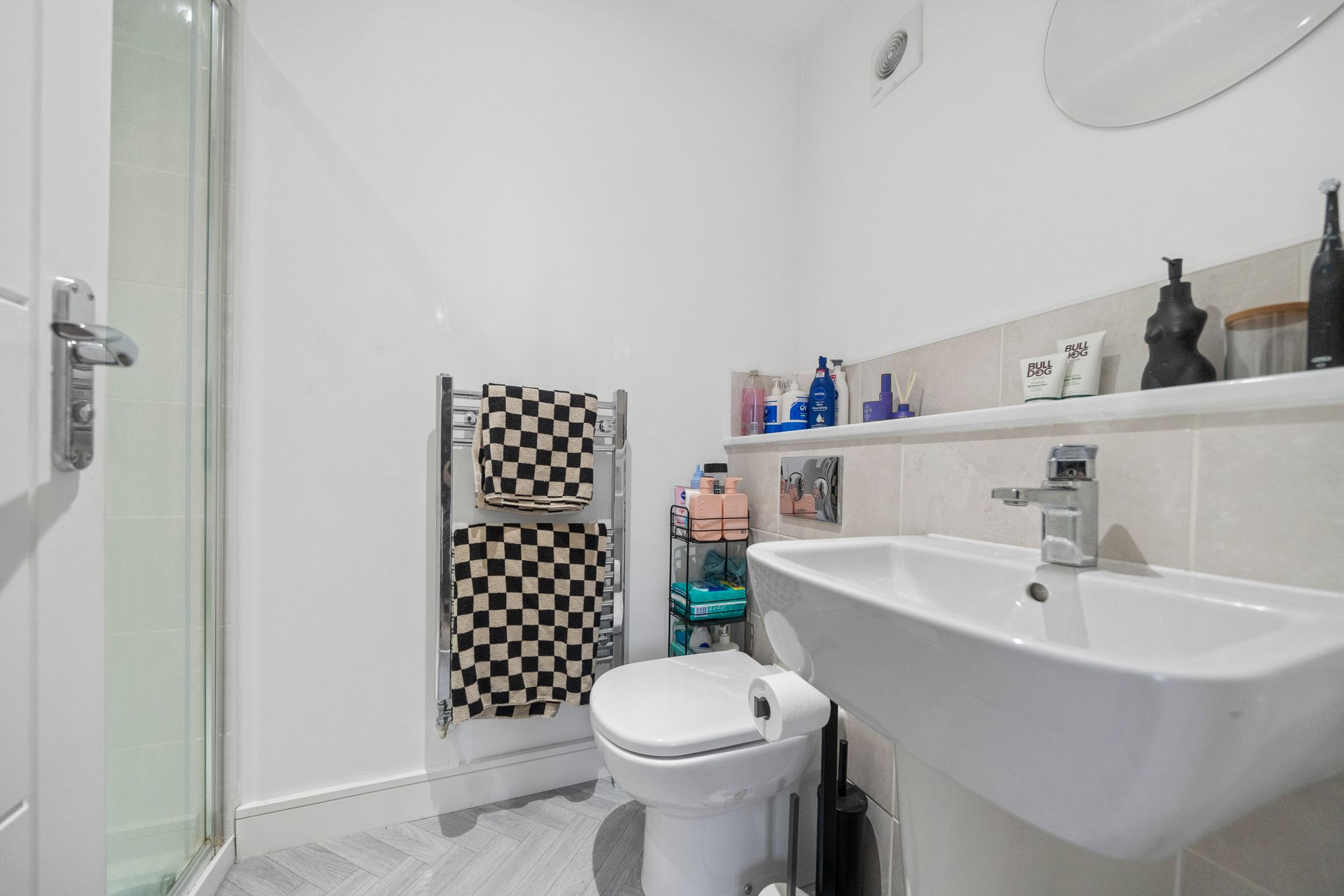 Calamite Close, Leigh